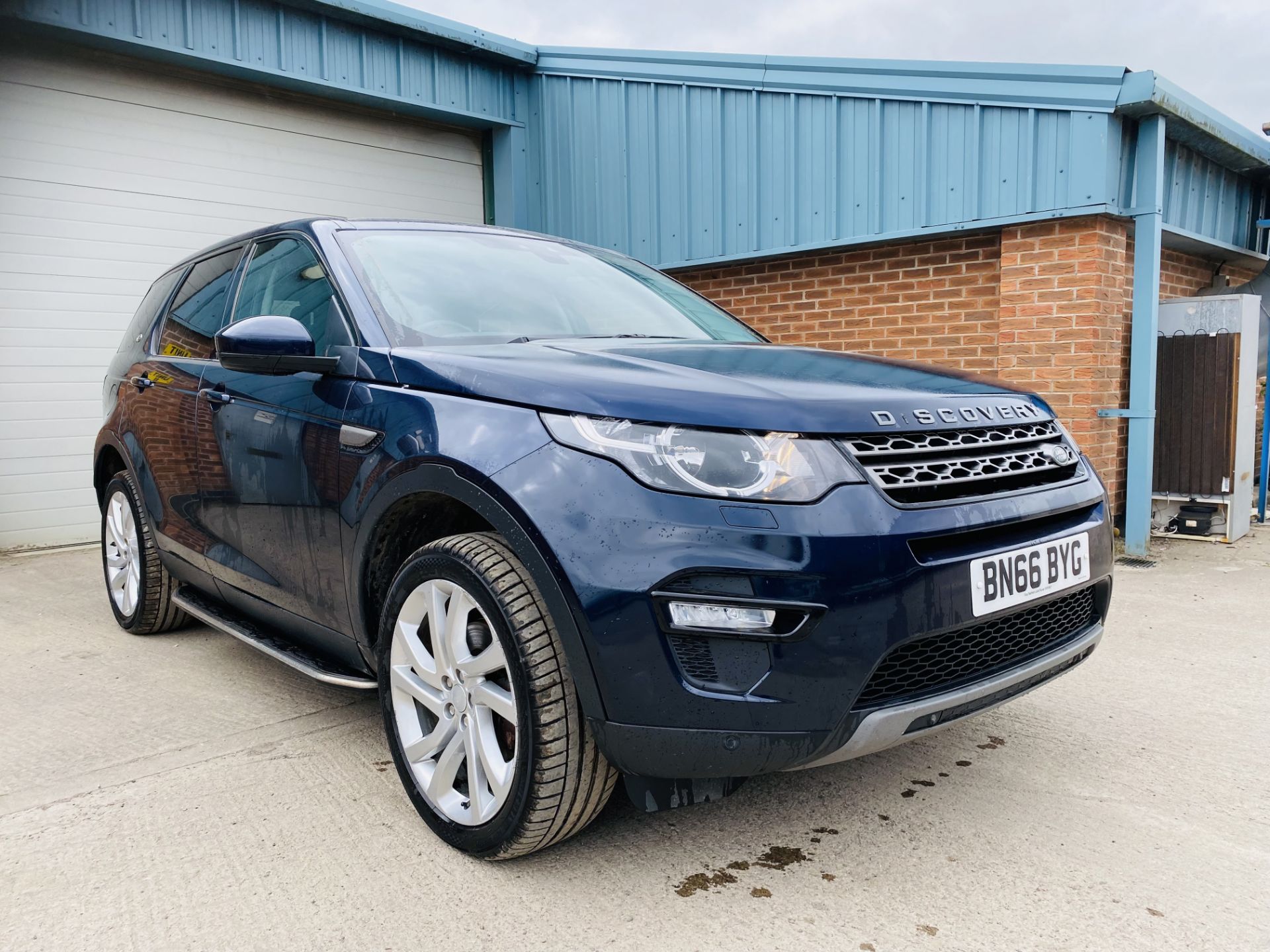 (Reserve Met) Landrover Discovery Sport "SE TECH" TD4 Auto (180) 7 Seater 2017 Model - Huge Spec - Image 2 of 28