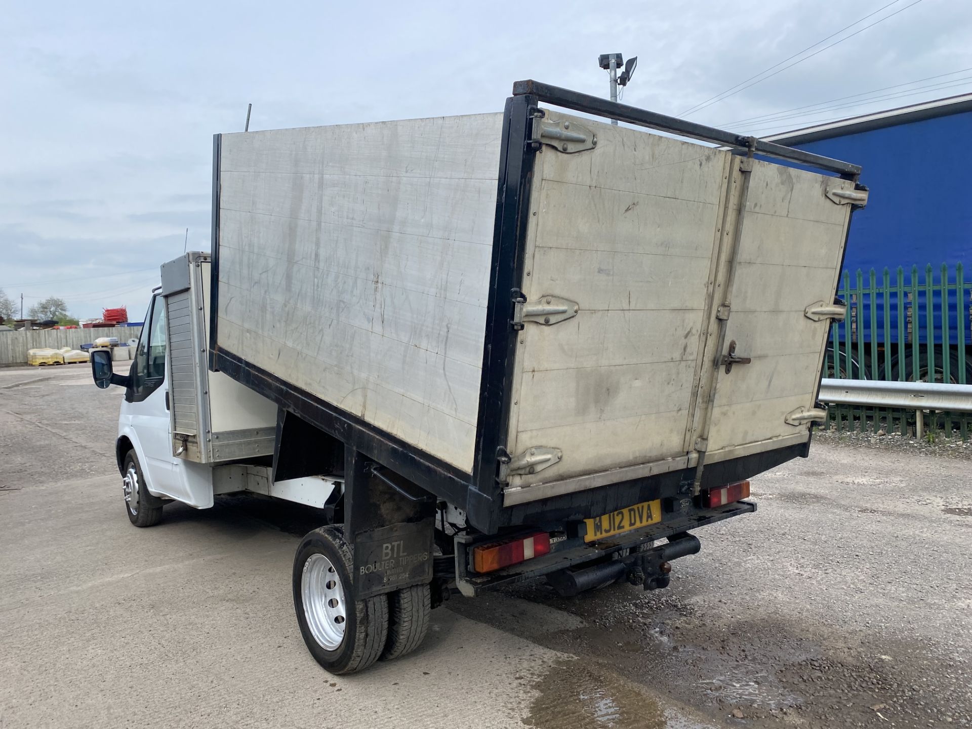 (Reserve Met) Ford Transit 2.2Tdci (125psi) T350 Tipper Truck -12 Reg - High Sides- Twin Rear Wheels - Image 6 of 15