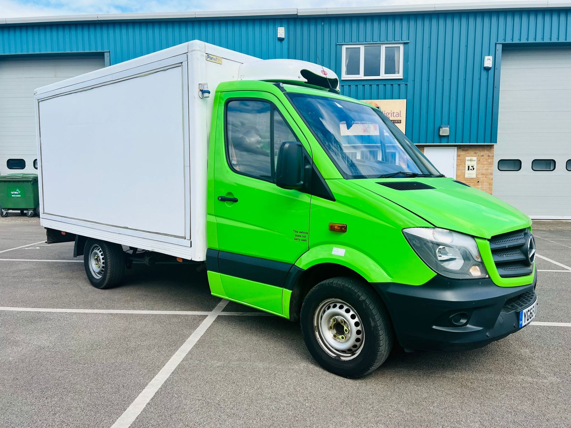 (Reserve Met) Mercedes sprinter 313cdi LWB Fridge / Freezer Box - 2017 Model - ULEZ EURO 6 - Image 2 of 7