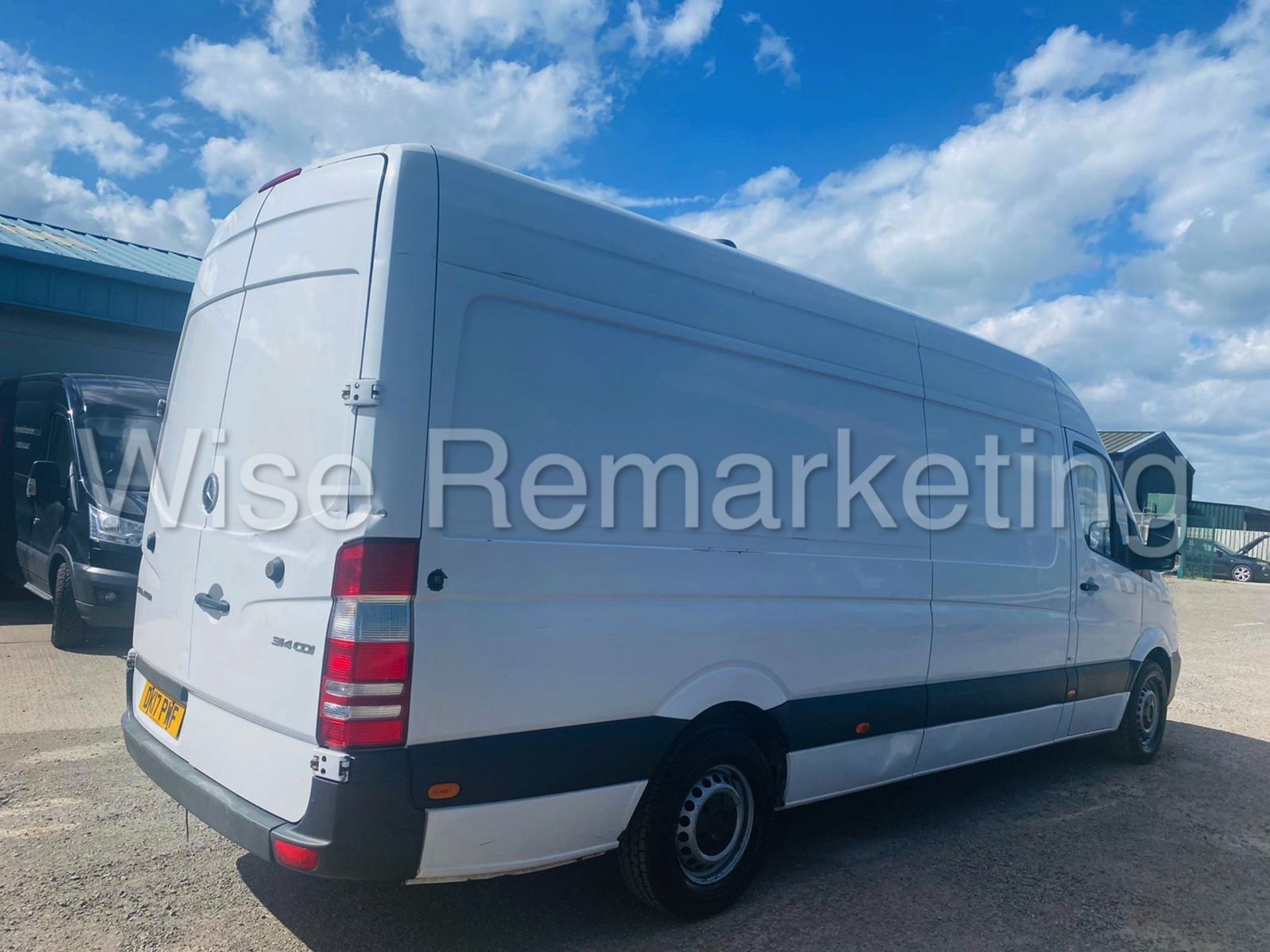 (Reserve Met) MERCEDES-BENZ SPRINTER 314 CDI *4.2 METER LWB(2017-EURO 6 / U-LEZ COMPLIANT) *1 OWNER - Image 13 of 26