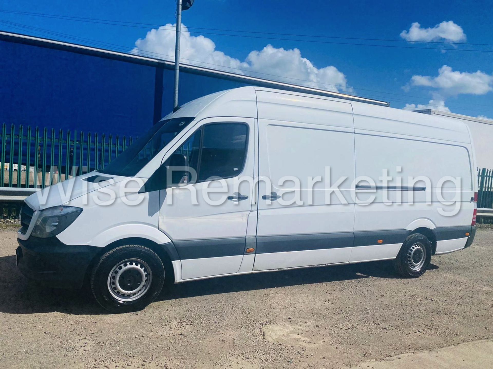 (Reserve Met) MERCEDES-BENZ SPRINTER 314 CDI *4.2 METER LWB(2017-EURO 6 / U-LEZ COMPLIANT) *1 OWNER - Image 7 of 26