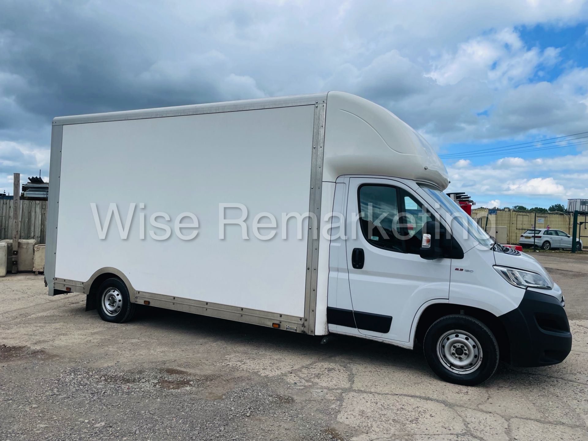 *Reserve Met* Fiat Ducato *LWB ~ Low Loader* (2020 ~ Euro 6 / U~LEZ) *Side Access / Tail lift* - Image 11 of 45