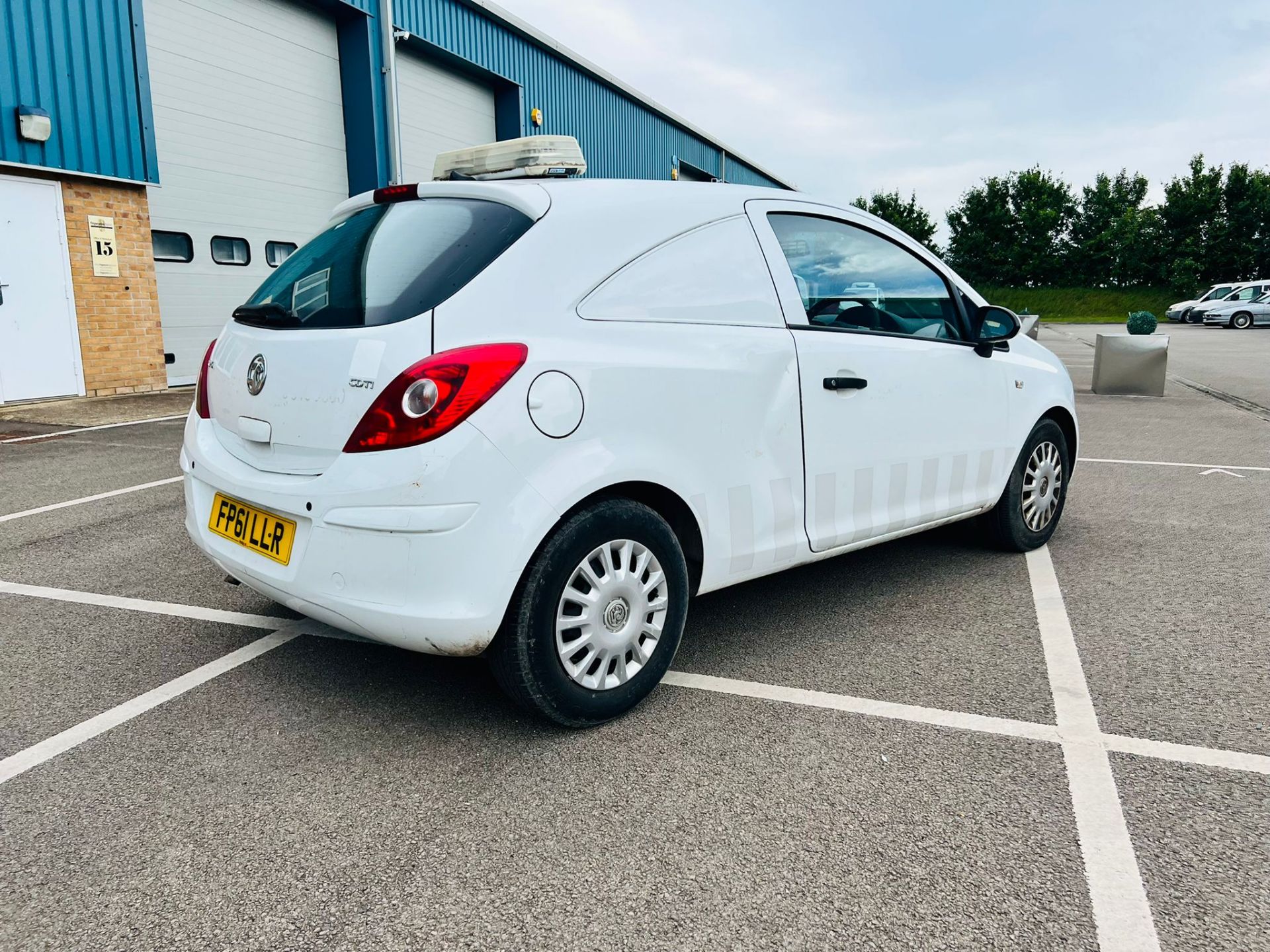 * Reserve Met * Vauxhall Corsa 1.3Cdti Ecoflex Van 2012 Model - 62k miles only - Air con - - Image 7 of 15