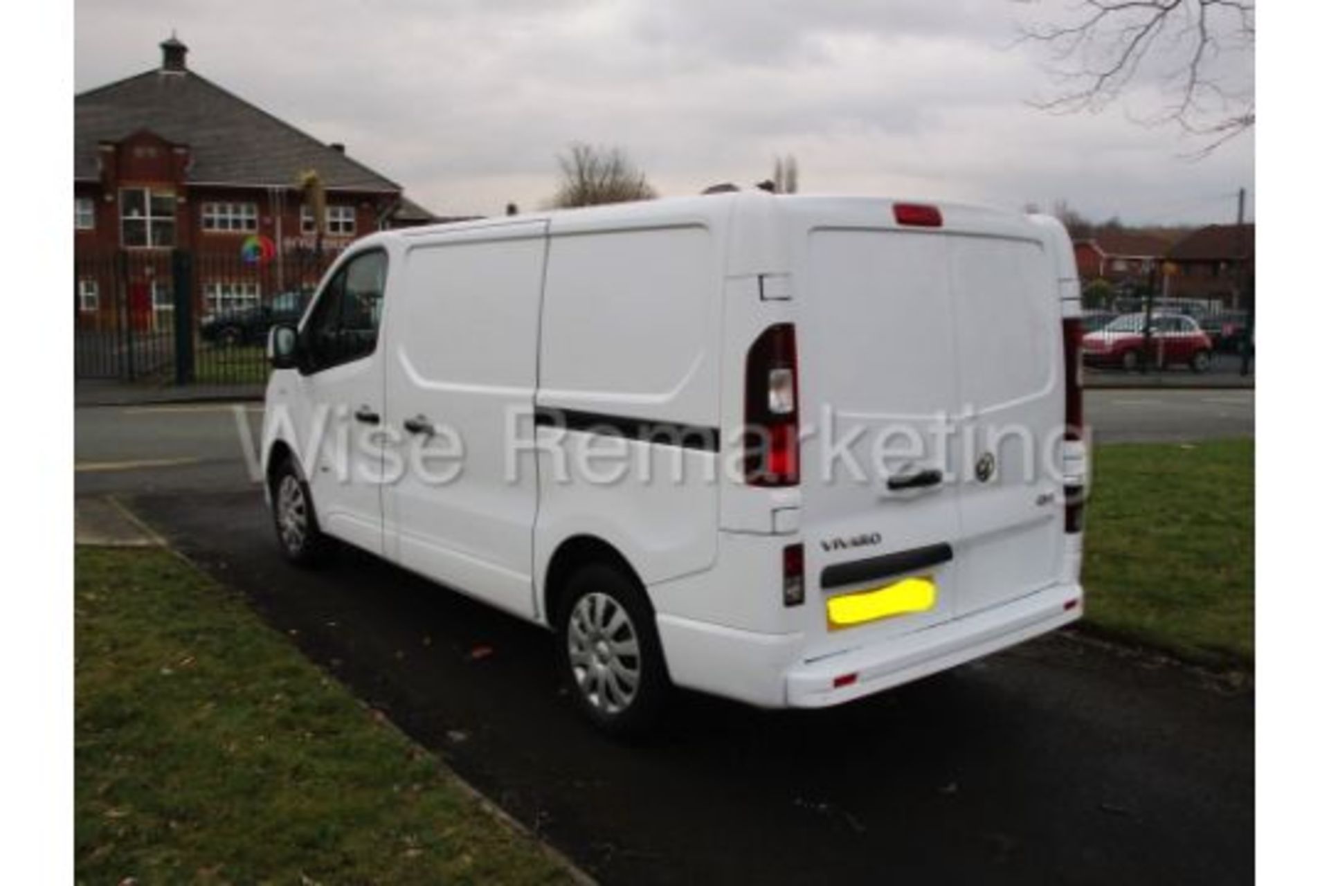 (RESERVE MET) Vauxhall Vivaro *Sport Edition* SWB (2018 Euro 6 / U-LEZ Compliant) 1.6 CDTI EcoFlex - Image 3 of 9