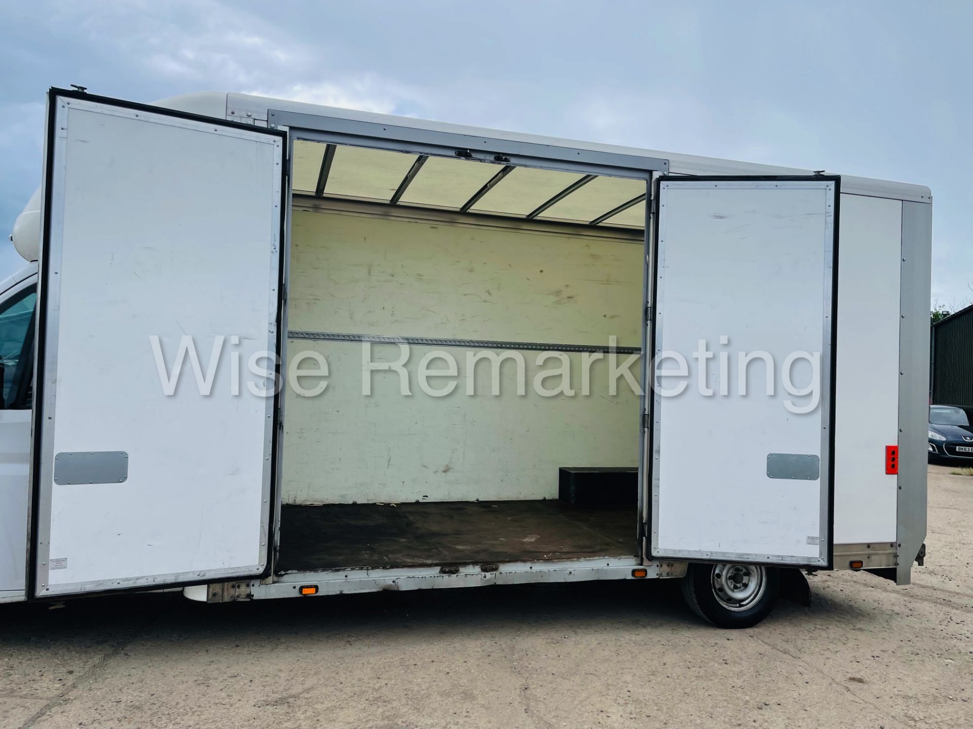 *Reserve Met* Fiat Ducato *LWB ~ Low Loader* (2020 ~ Euro 6 / U~LEZ) *Side Access / Tail lift* - Image 24 of 45