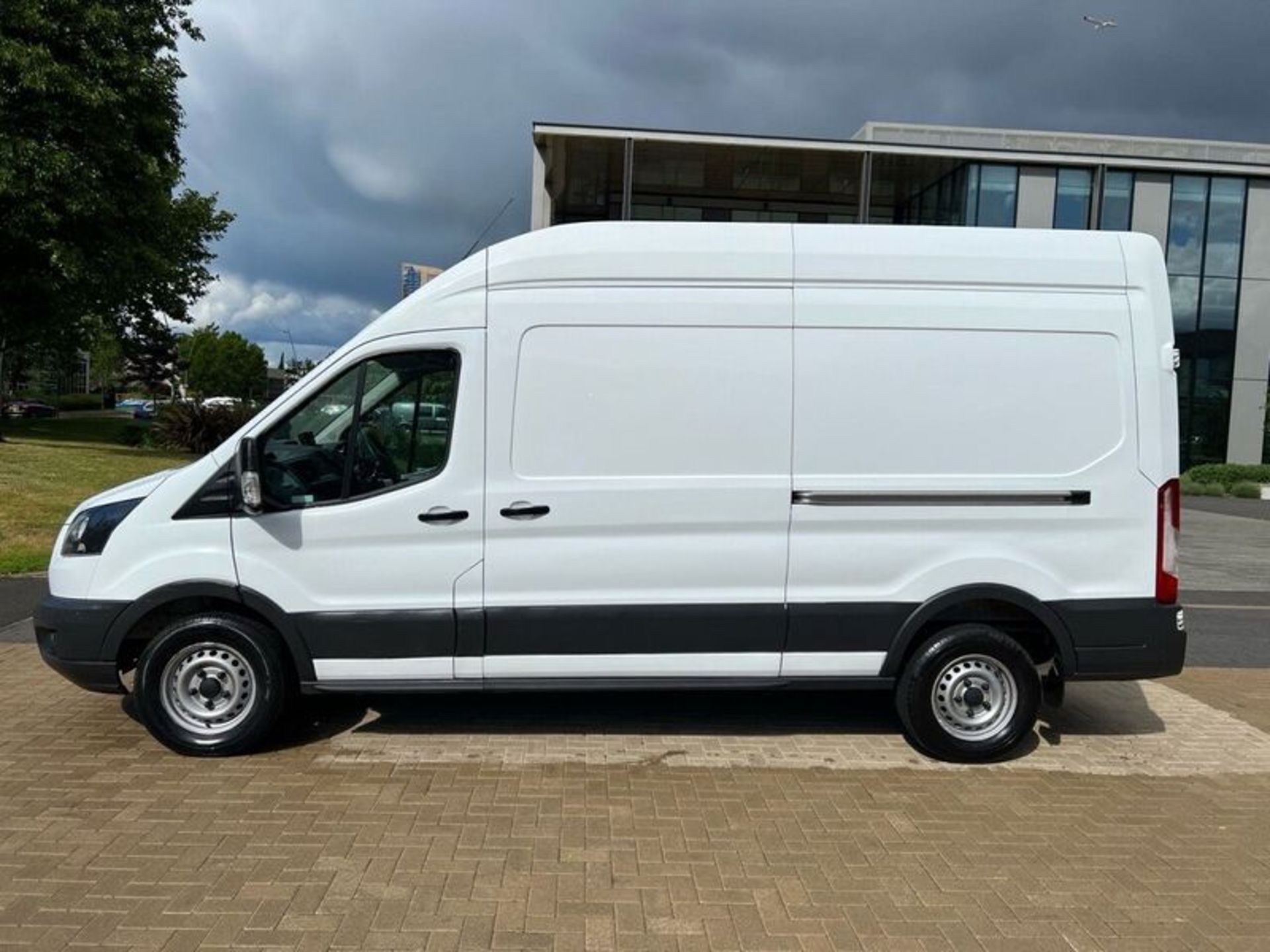 (Reserve Met)Ford Transit 2.0TDCI 130PSI Long Wheel Base High Roof "Euro 6" 17 Reg - Air Con -