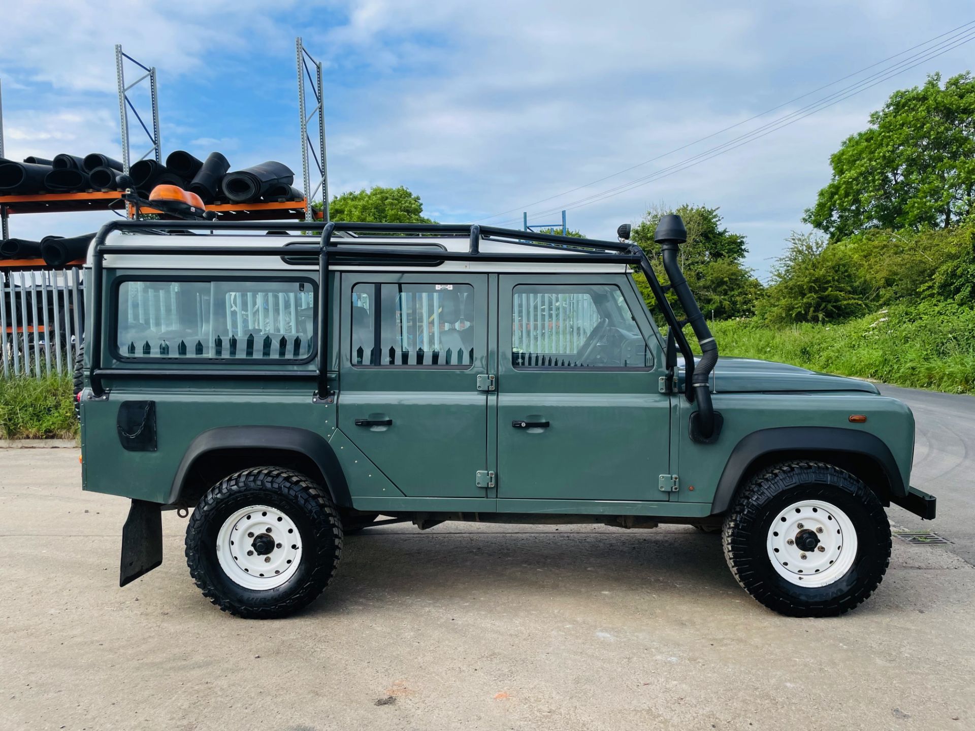 (Reserve Met) LAND ROVER DEFENDER 110 2.2TDCI COUNTY STATION WAGON (2016)1 OWNER -25K WITH HISTORY - Image 8 of 20