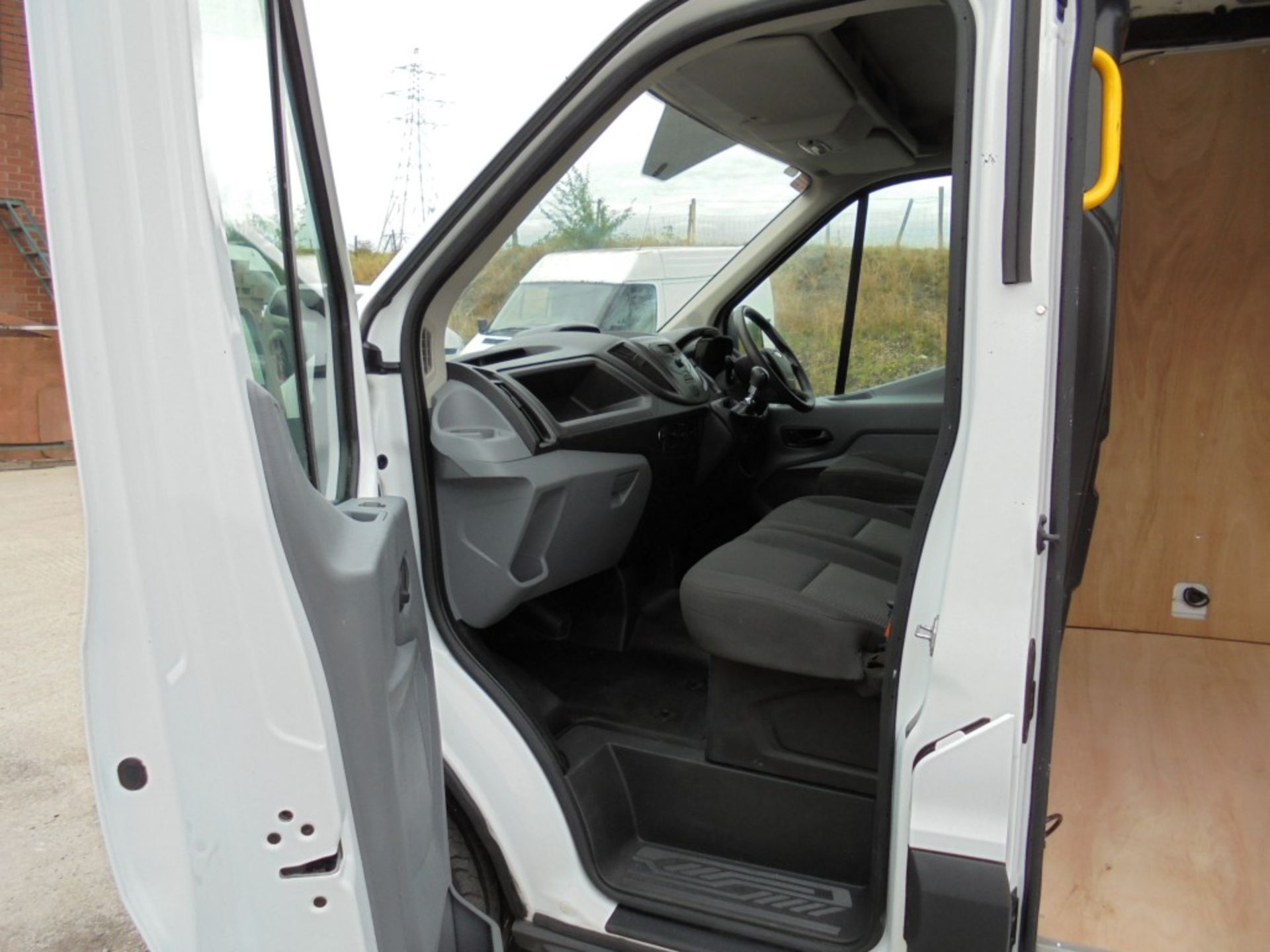 (Reserve Met) Ford Transit *L3 H3 - LWB High Roof* (66 REG ~ Euro 6/U~LEZ) 125 Bhp ~ 6 Speed Air Con - Image 5 of 8