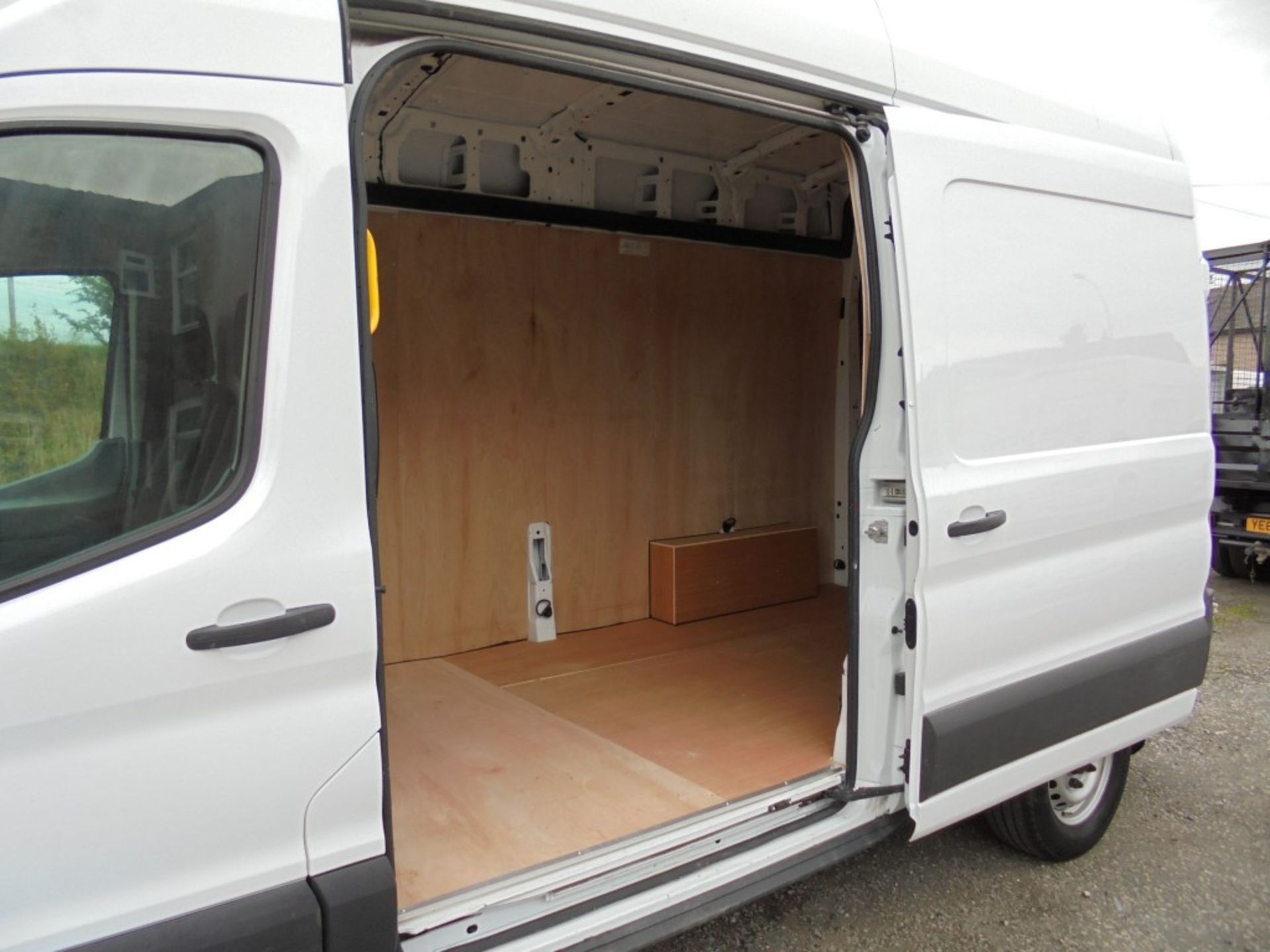 (Reserve Met) Ford Transit *L3 H3 - LWB High Roof* (66 REG ~ Euro 6/U~LEZ) 125 Bhp ~ 6 Speed Air Con - Image 6 of 8