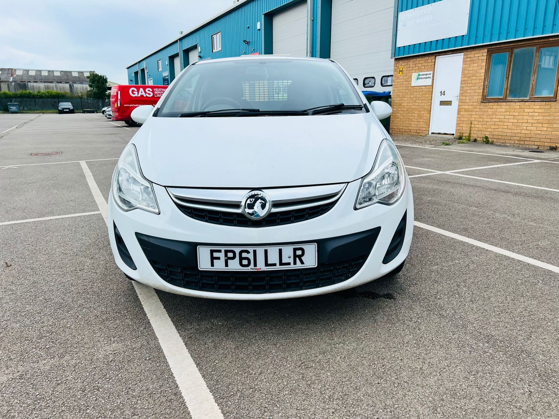 * Reserve Met * Vauxhall Corsa 1.3Cdti Ecoflex Van 2012 Model - 62k miles only - Air con - - Image 3 of 15