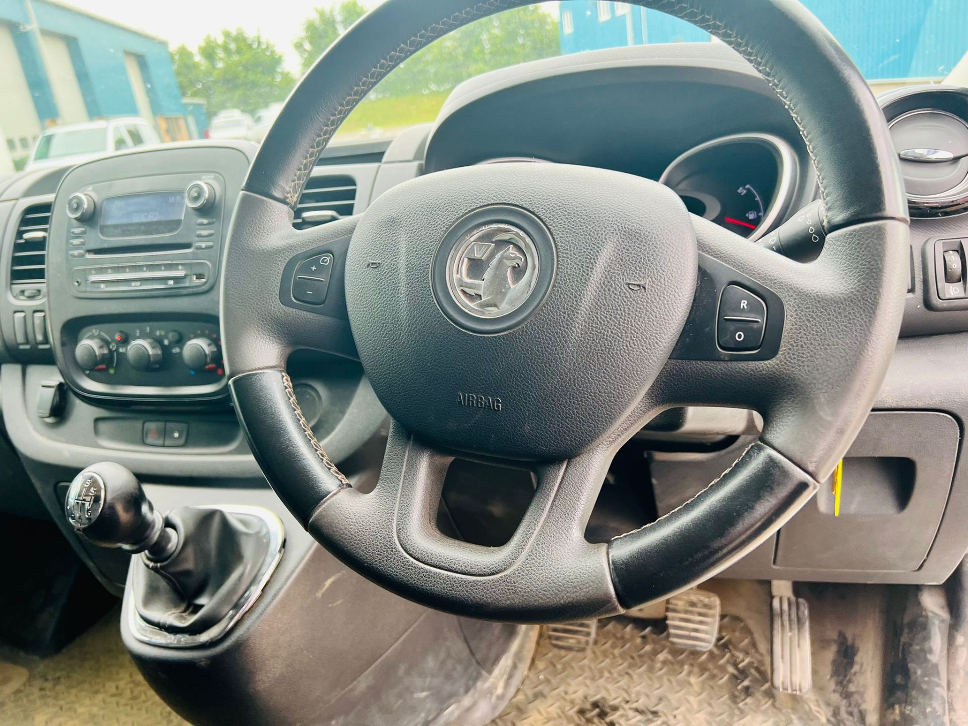 (RESERVE MET) Vauxhall Vivaro 2900 1.6 CDTI Sportive - 2018 18Reg 1 Keeper From New - Air Con - Image 15 of 20