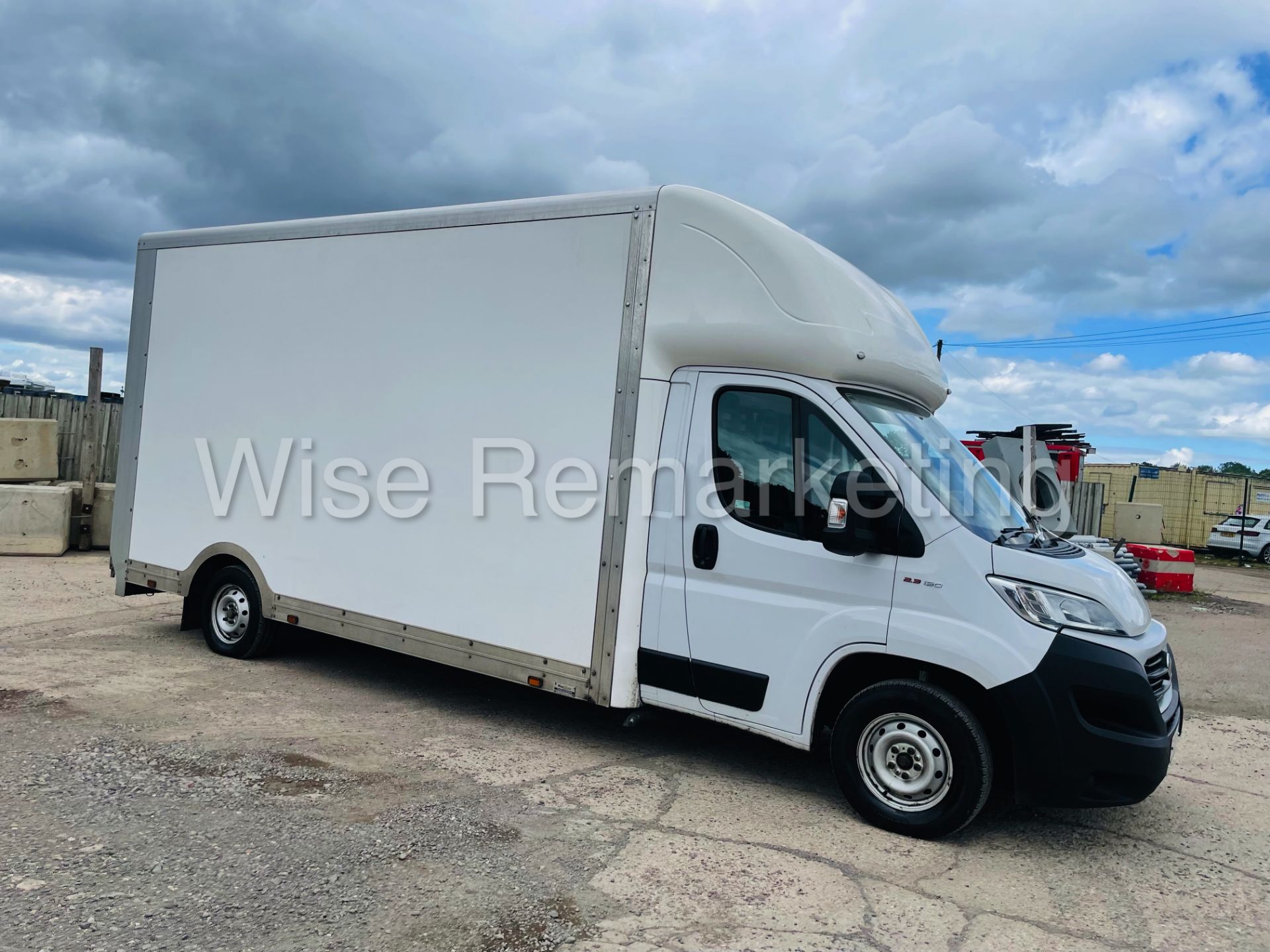 *Reserve Met* Fiat Ducato *LWB ~ Low Loader* (2020 ~ Euro 6 / U~LEZ) *Side Access / Tail lift* - Image 12 of 45