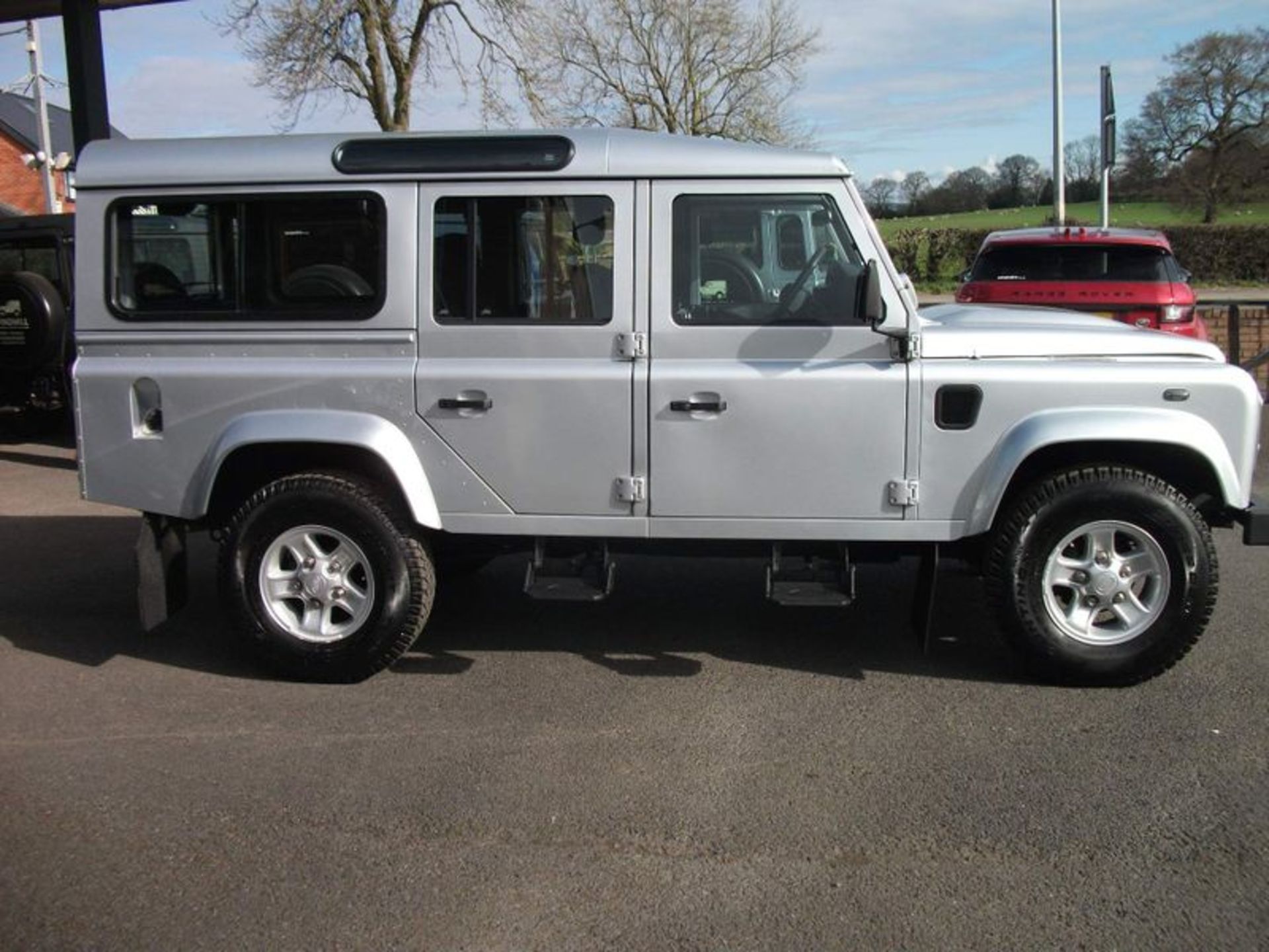 Reserve Met - Land Rover Defender 110 "7 Seater Station Wagon" (14 Reg) 1 Owner - Only 22000 Miles - Image 3 of 11