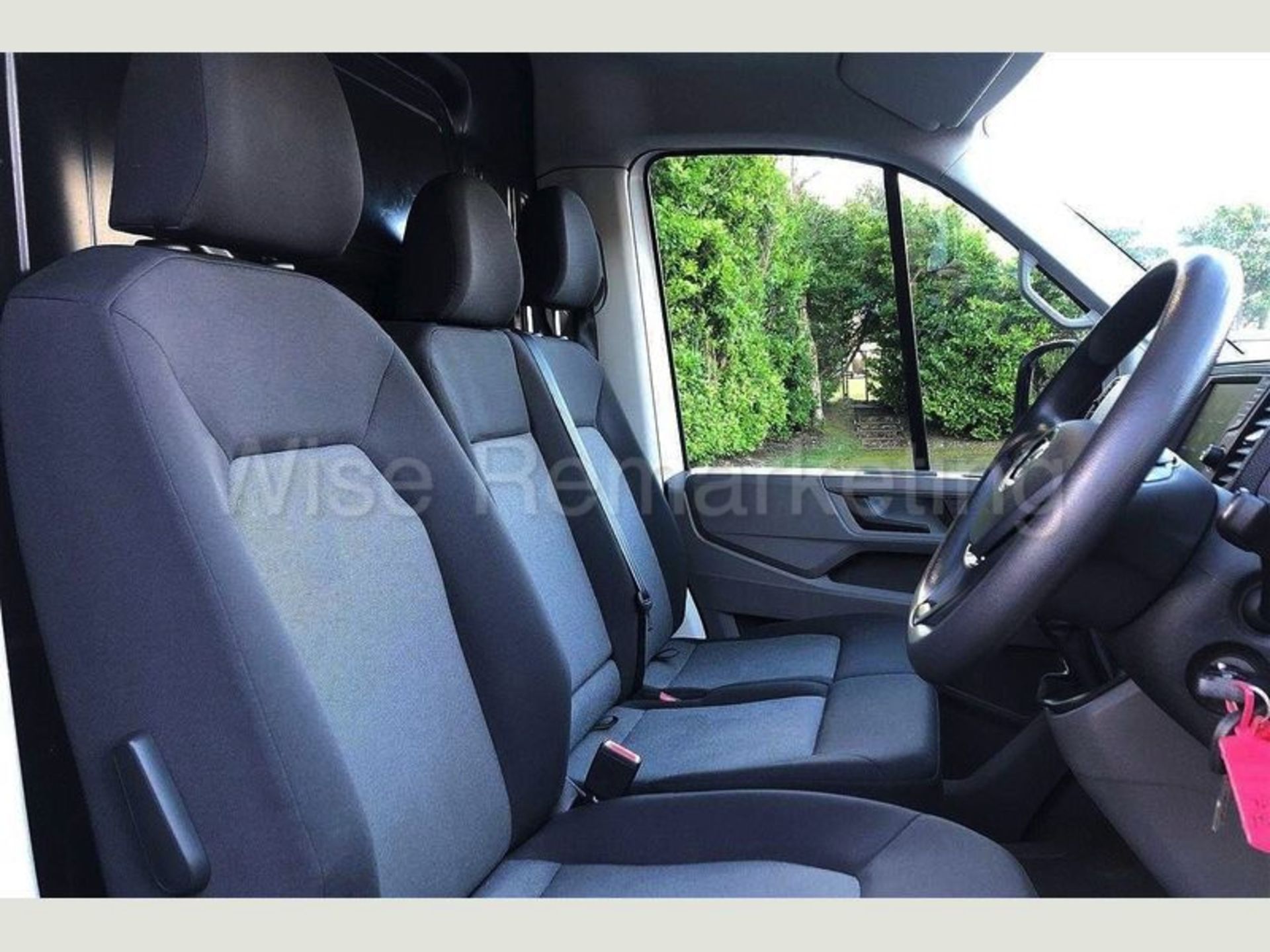 (Reserve Met) Volkswagen Crafter CR35 2.0 Tdi 'Bluemotion' *LWB High Roof* (2018 - Facelift Model) - Image 8 of 11