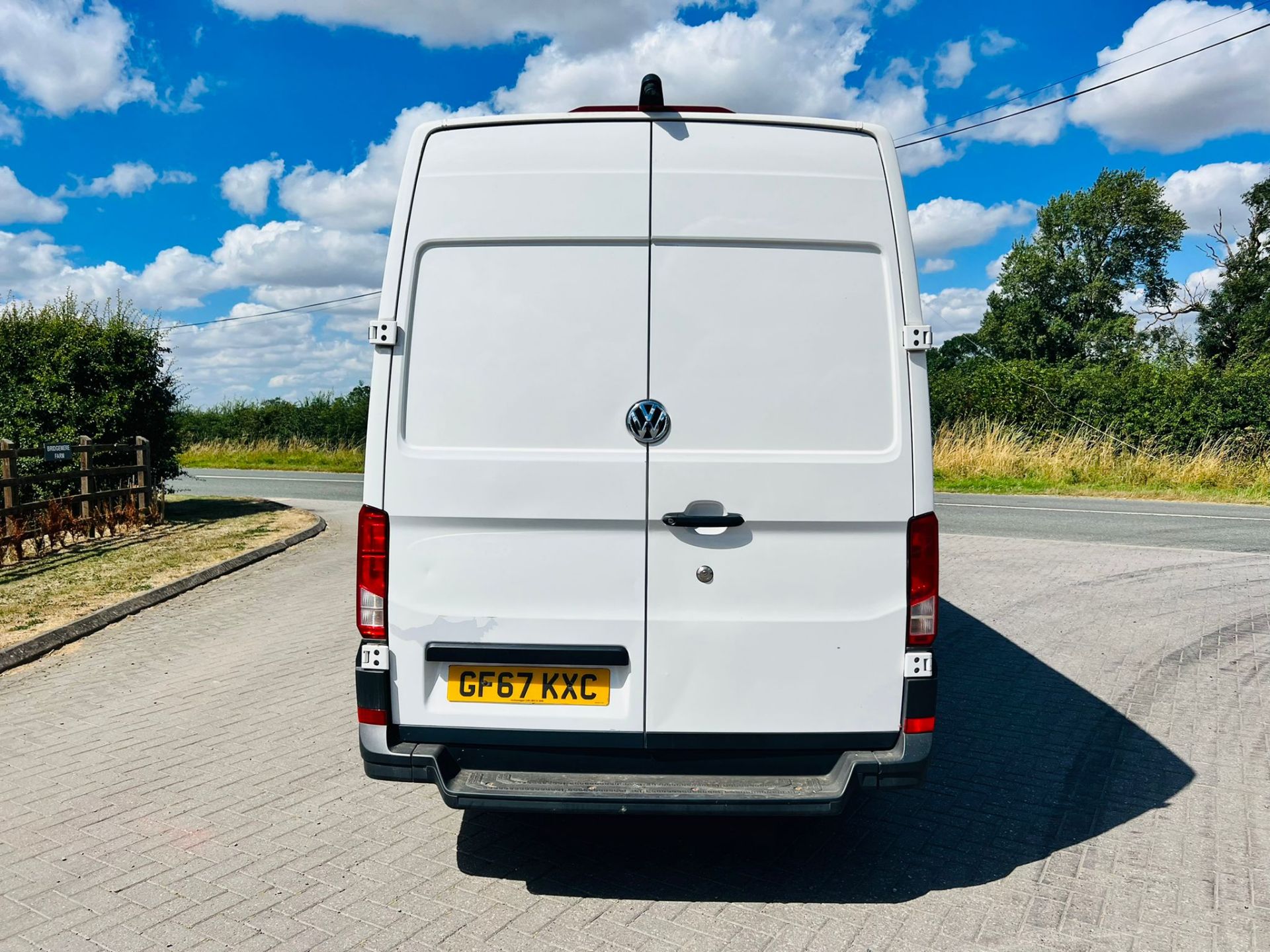 (Reserve Met) VOLKSWAGEN CRAFTER 2.0TDI CR35 BLUEMOTION LWB L3 H3 - 2018 MODEL -EURO6 - NEW SHAPE - Image 7 of 20