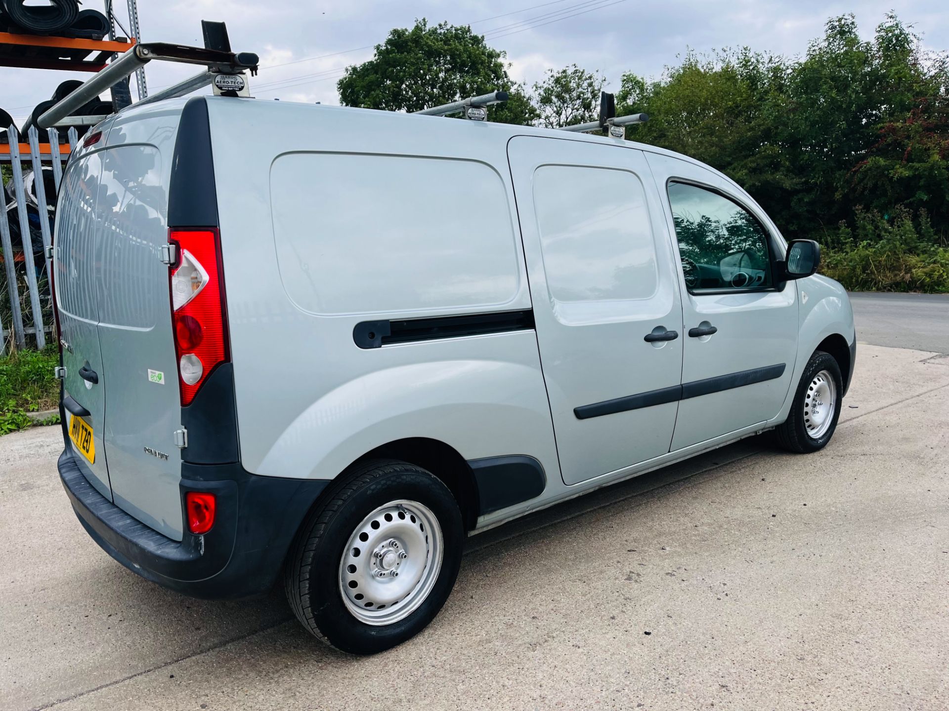 (Reserve Met) Renault Kangoo dci "Maxi Plus" 11reg - Rare and hard to find a Maxi Plus model -No Vat - Image 10 of 18