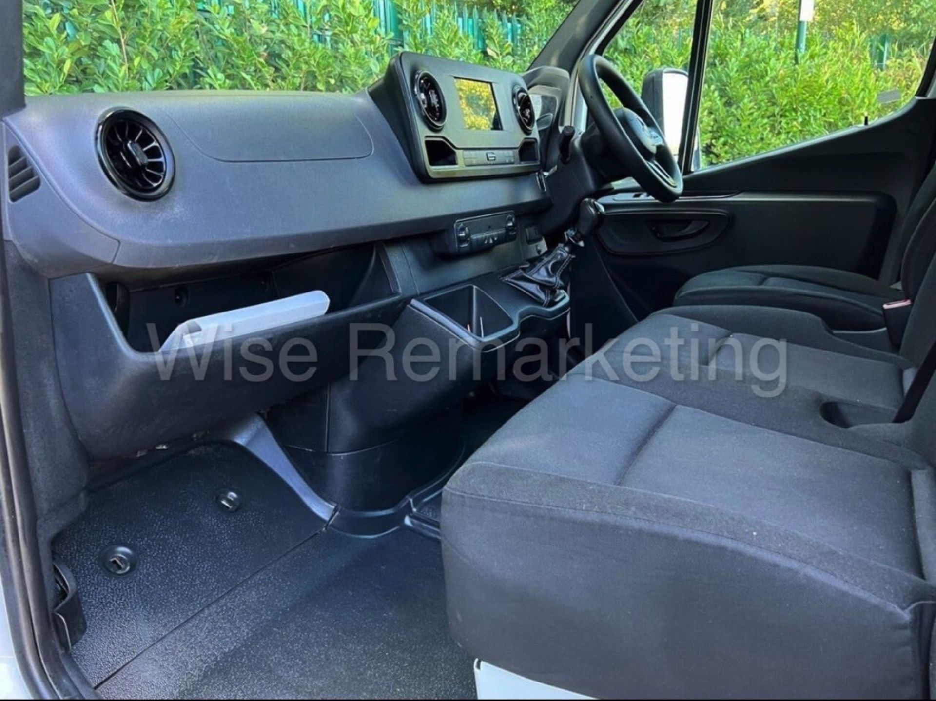 (RESERVE MET) Mercedes Sprinter 314 Cdi *3500 KG - D/Cab Tipper* (2019 ~ Euro 6 / U-LEZ) - Image 8 of 14