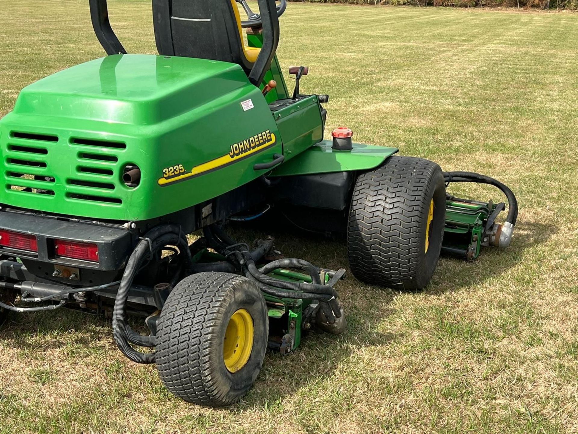 JOHN DEERE 3235B CYLINDER MOWER - Bild 12 aus 12