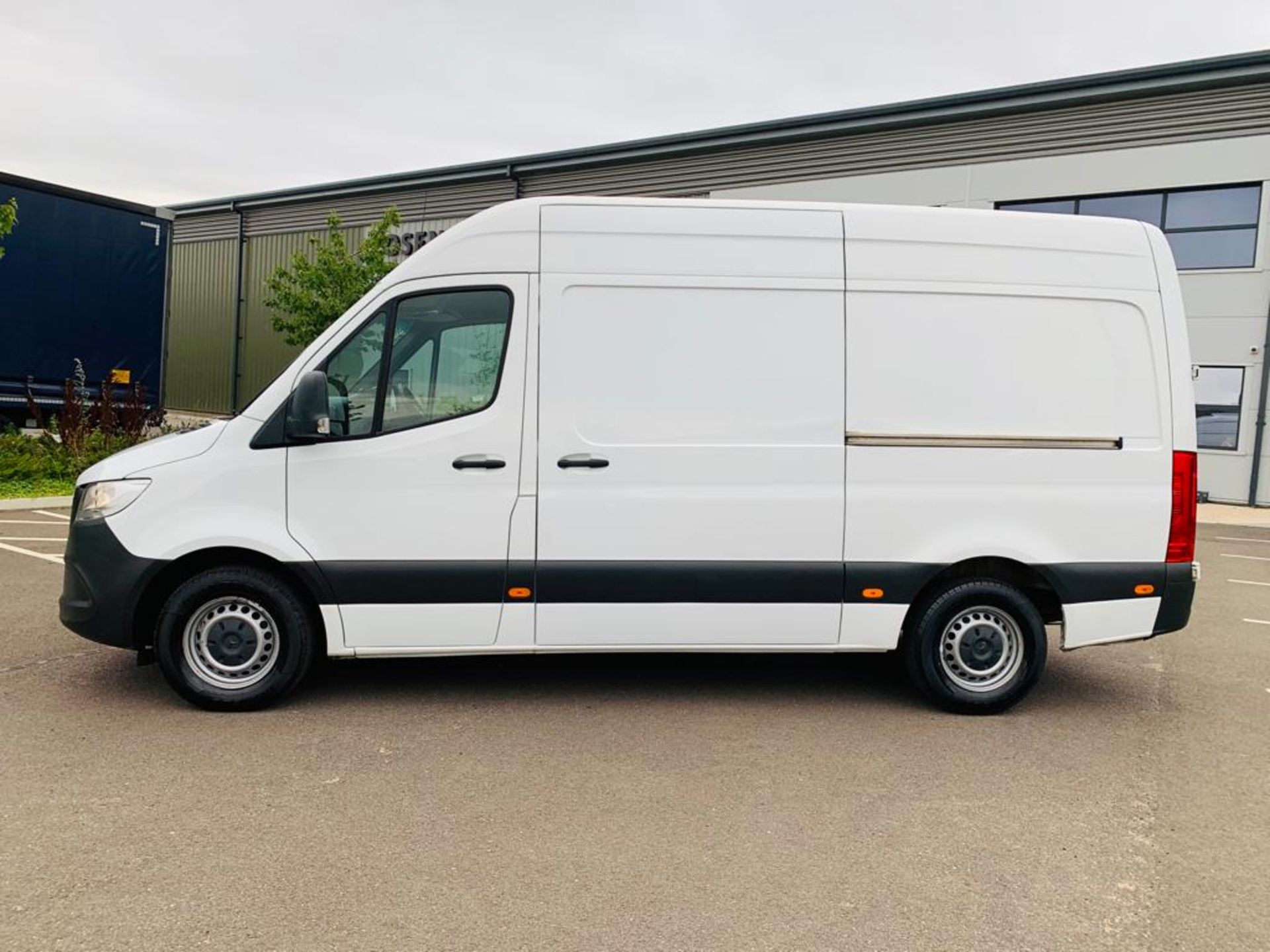 Mercedes Sprinter 314CDI MWB Hi Roof - 2019 Model - Service History - Euro 6 - AIR CON - ONLY 101K - Image 2 of 11