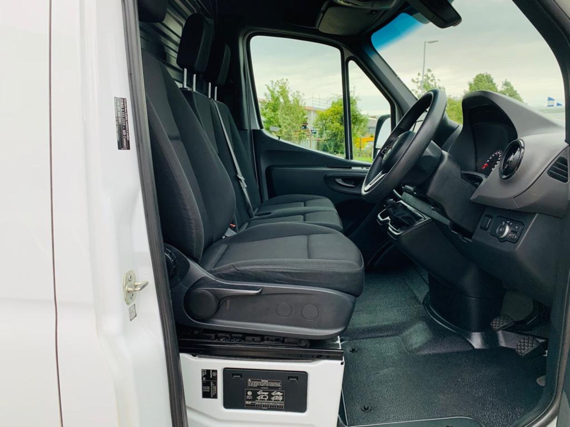 Mercedes Sprinter 314CDI MWB Hi Roof - 2019 Model - Service History - Euro 6 - AIR CON - ONLY 101K - Image 6 of 11