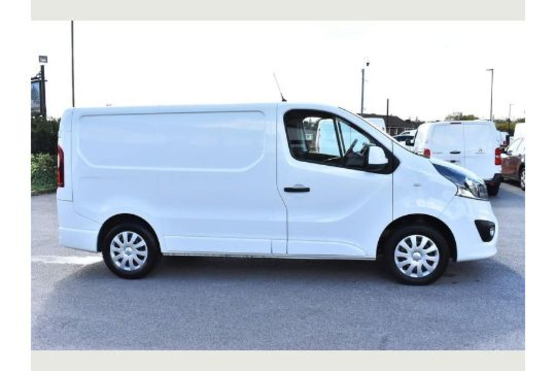 (RESERVE MET)Vauxhall Vivaro "Sportive" 1.6 Cdti 120ps (2019 Model) LWB- Air Con, Sat Nav, 82K Miles