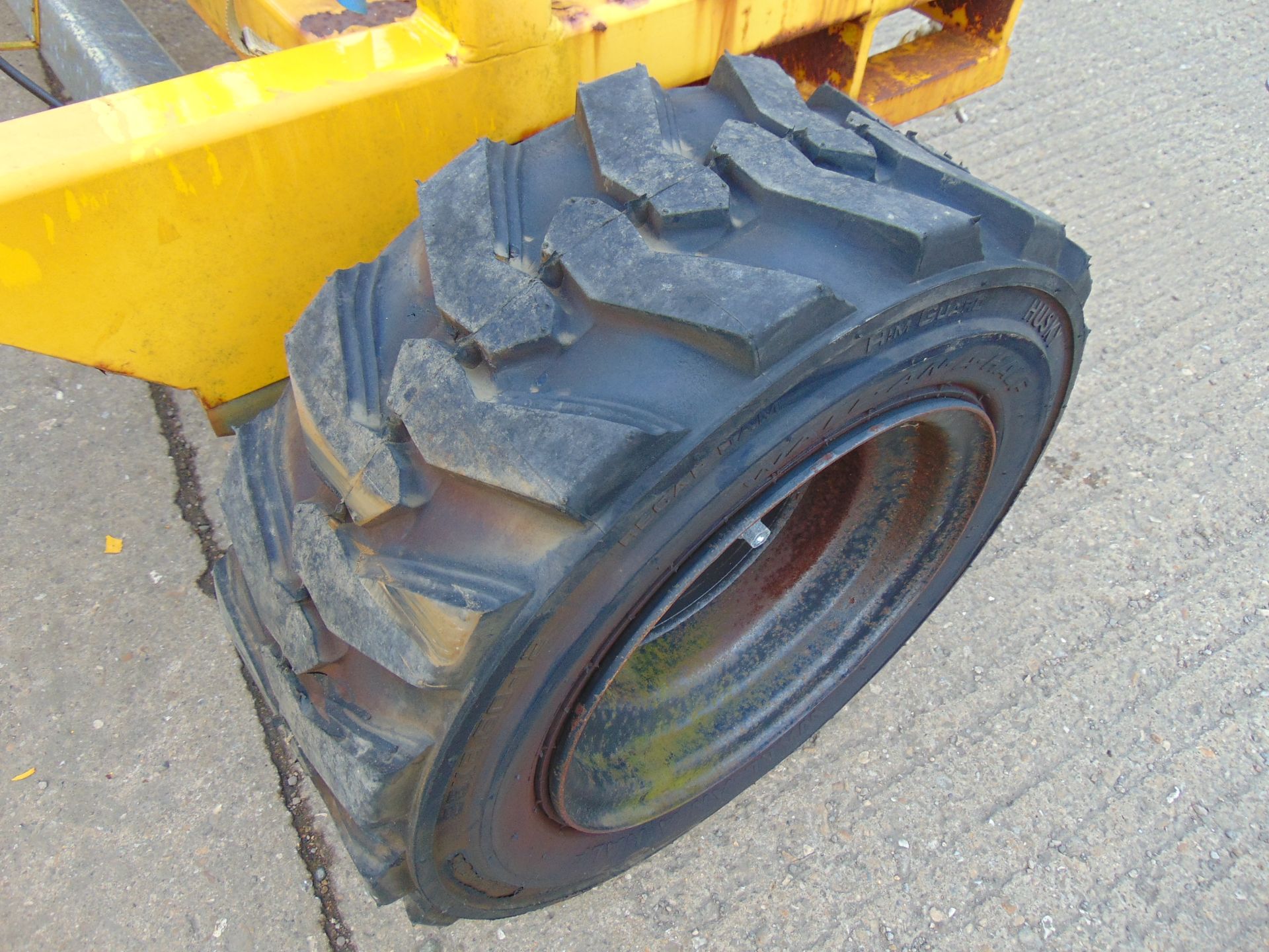 Single Axle Nitrogen Servicing Trailer with Brakes etc. from RAF - Image 11 of 12