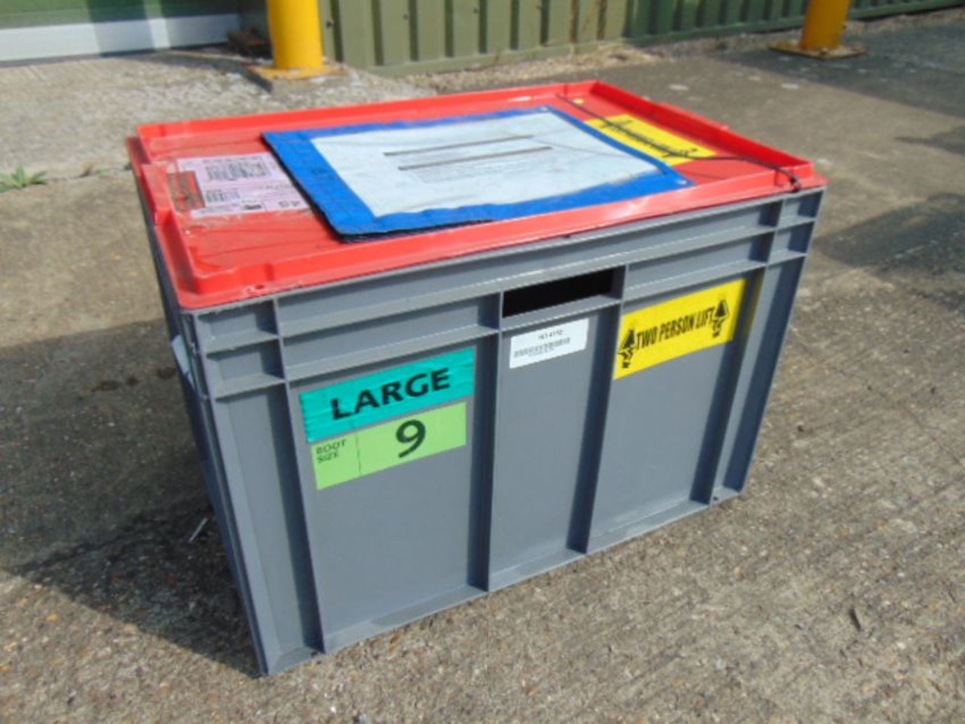 10 x Standard MoD Stackable Storage Boxes c/w Lids - Image 3 of 4