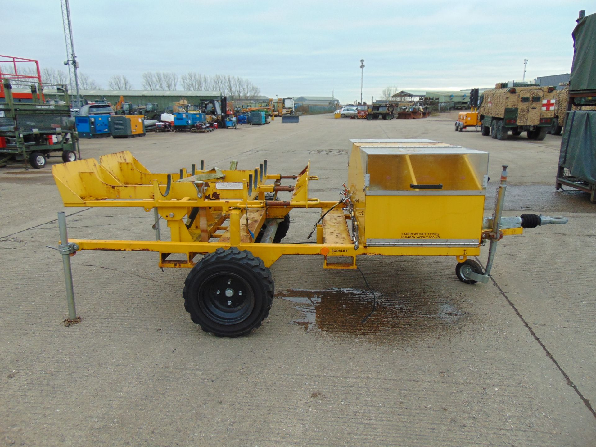 Single Axle Nitrogen Servicing Trailer with Brakes etc. from RAF - Image 6 of 11