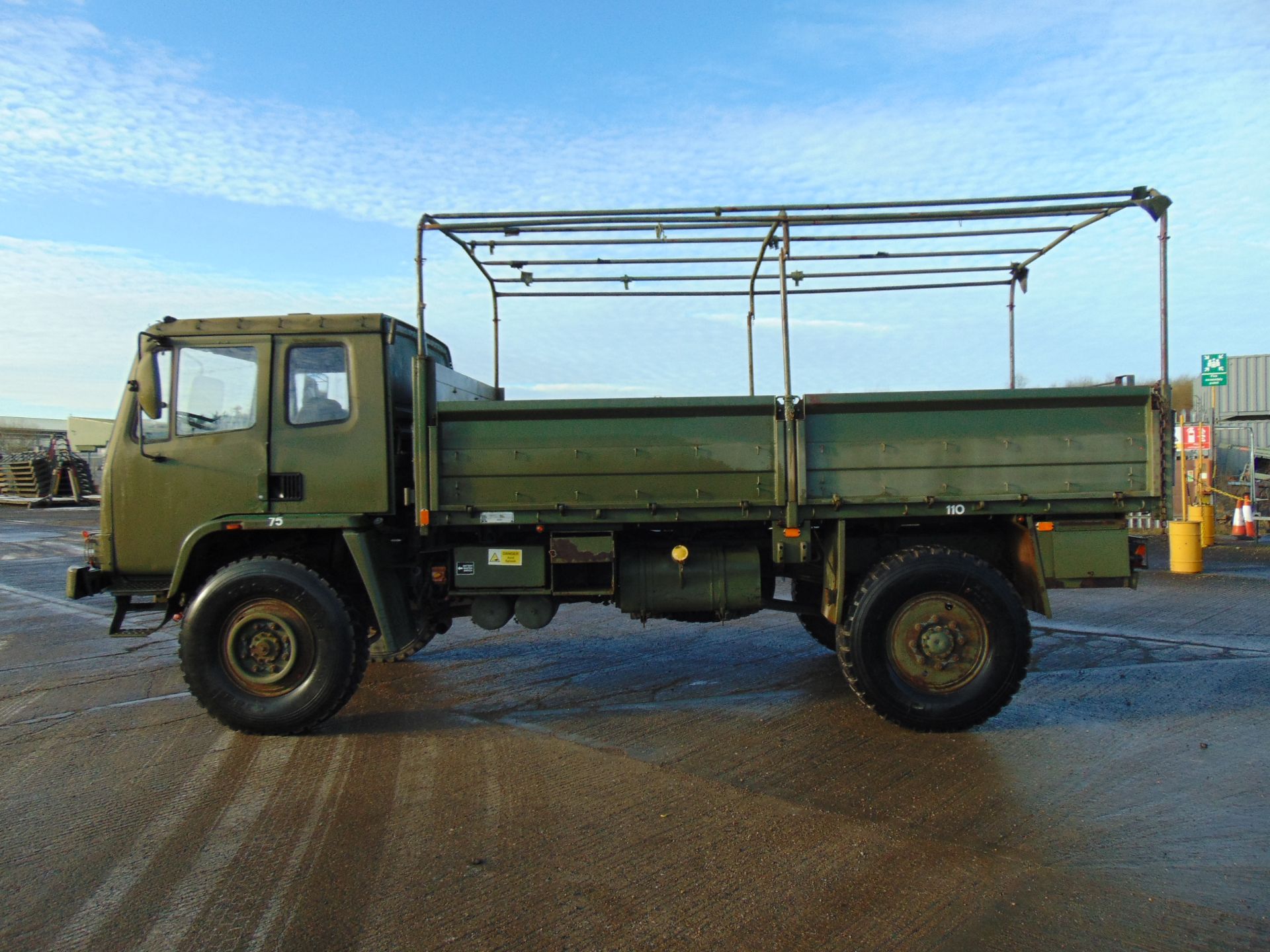Left Hand Drive Leyland Daf 45/150 4 x 4 fitted with Hydraulic Winch ( operates Front and Rear ) - Image 4 of 27