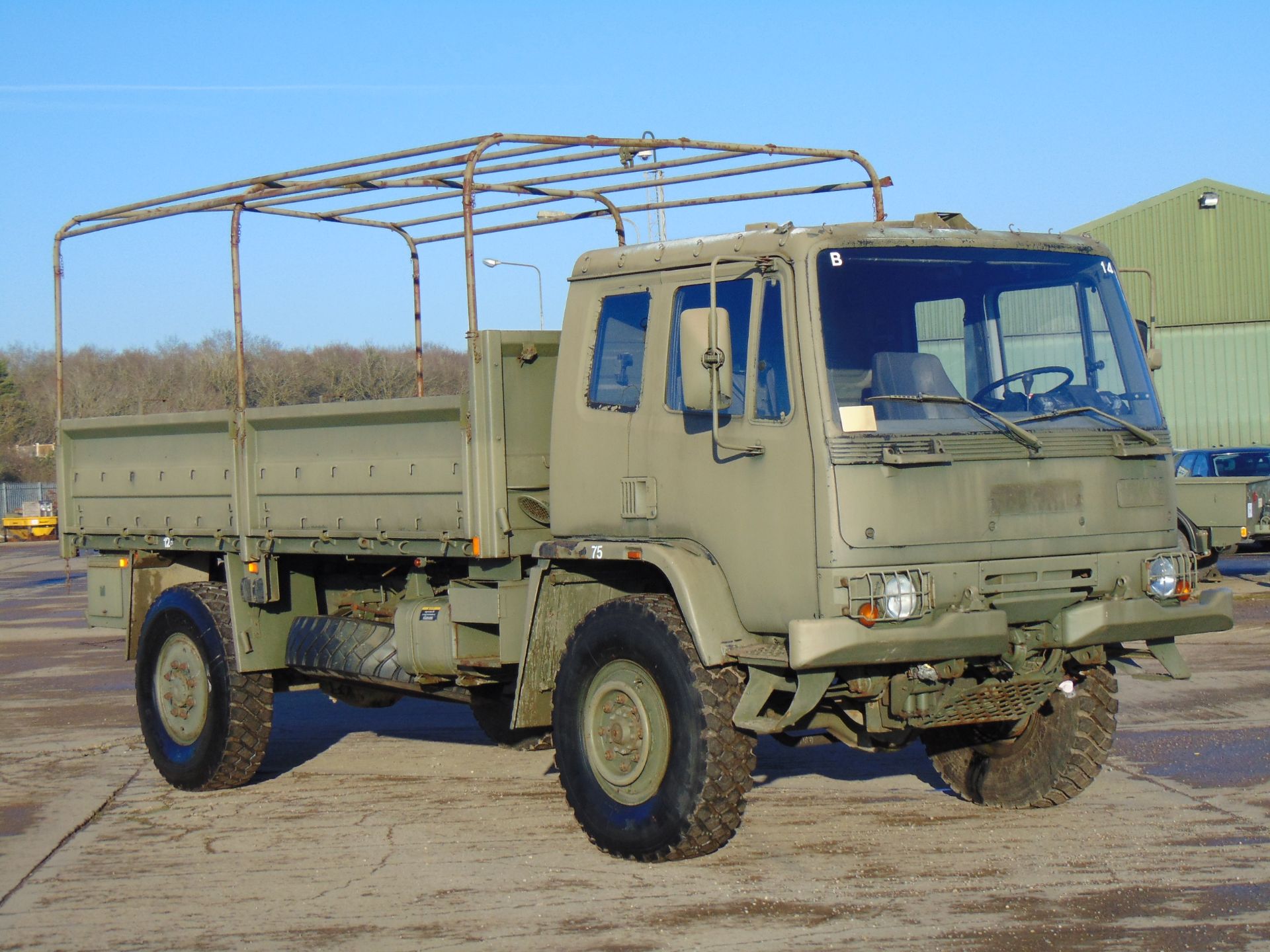 Left Hand Drive Leyland Daf 45/150 4 x 4 fitted with Hydraulic Winch ( operates Front and Rear )