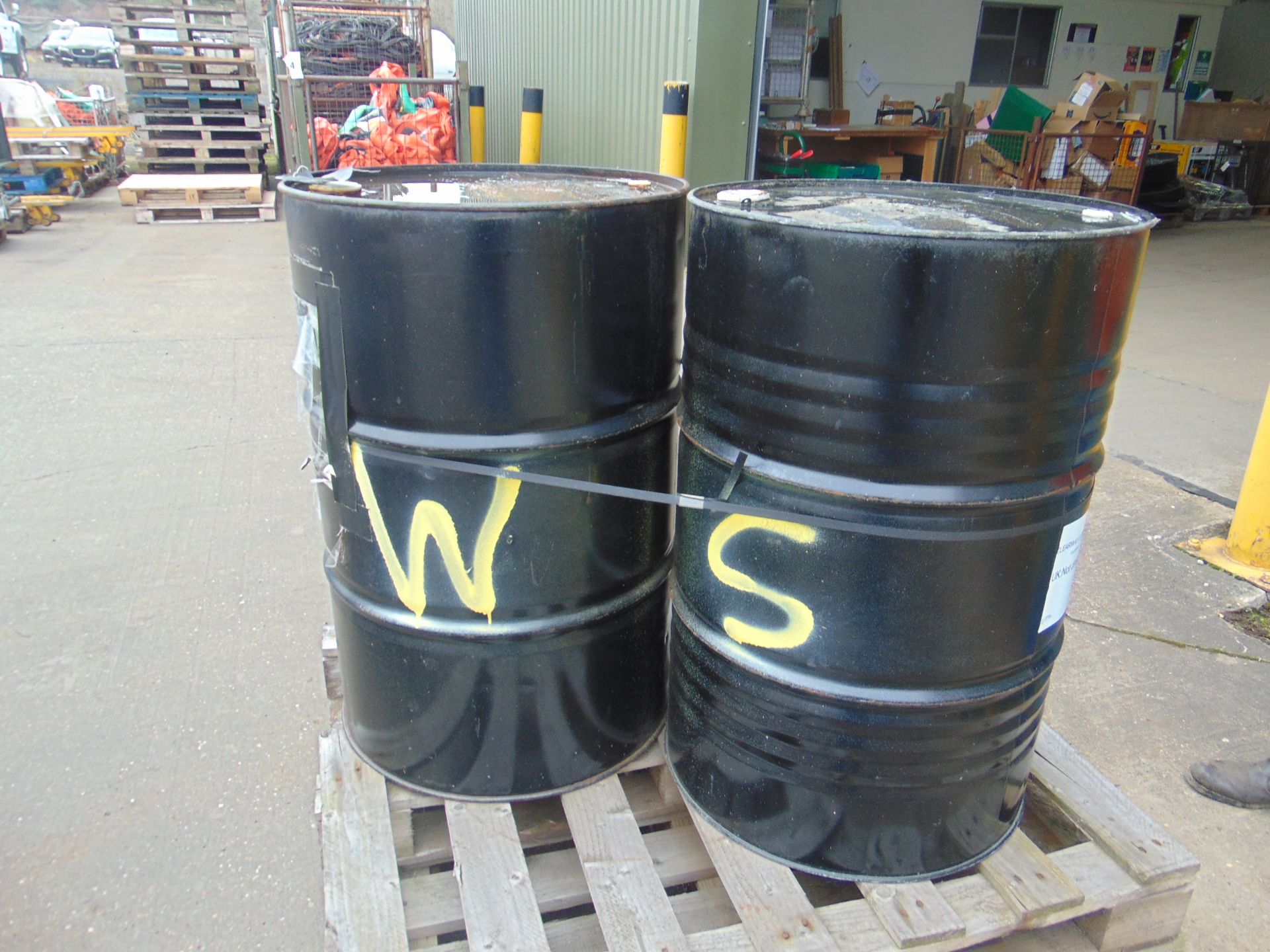 2 x 205 litre Drums of Clearway 3 General Purpose De-Icer. Unissued MOD Stock - Image 3 of 3