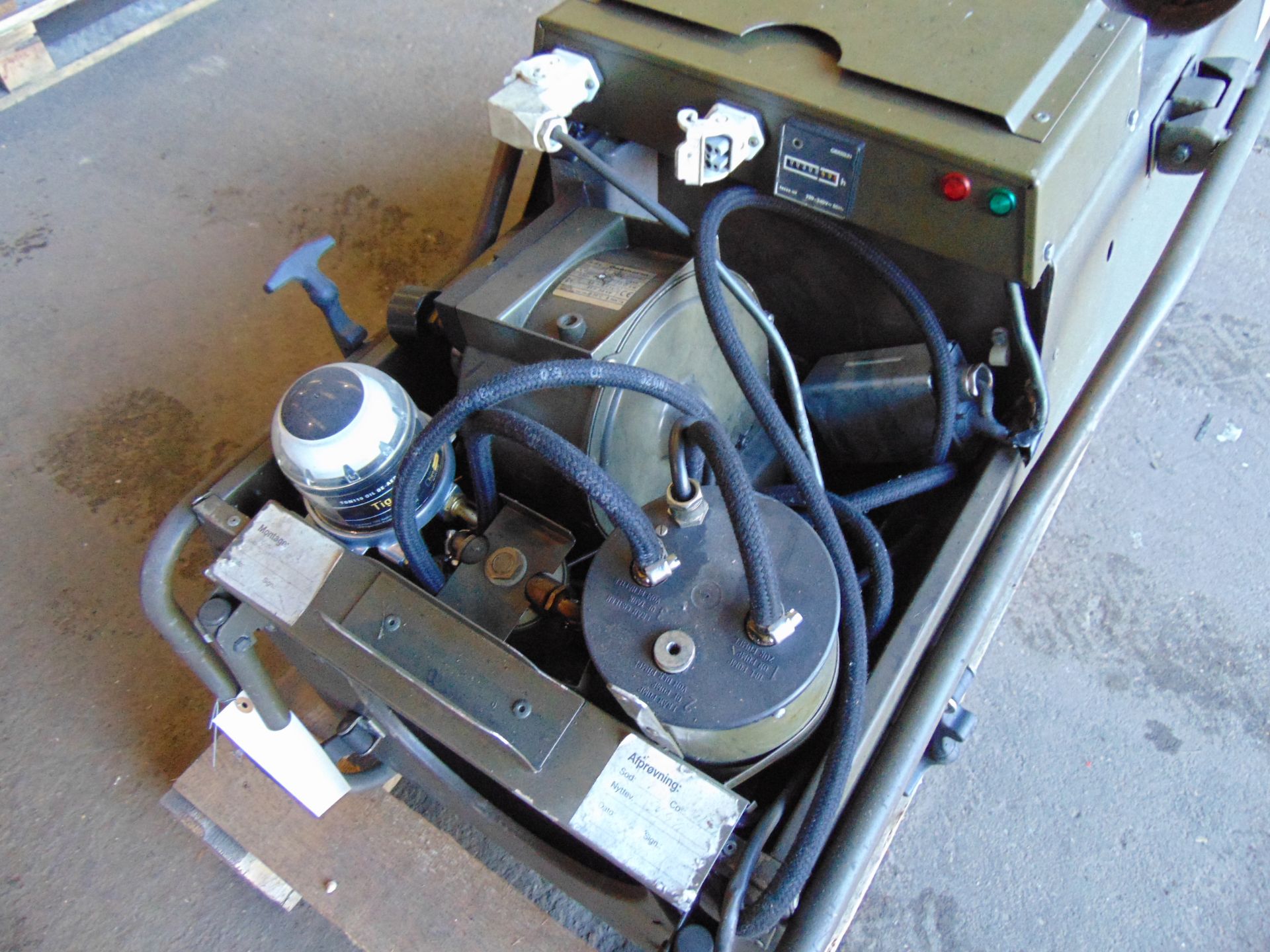 Dantherm VAM-15 Workshop oil/kero/diesel heater c/w fittings as shown - Image 8 of 9