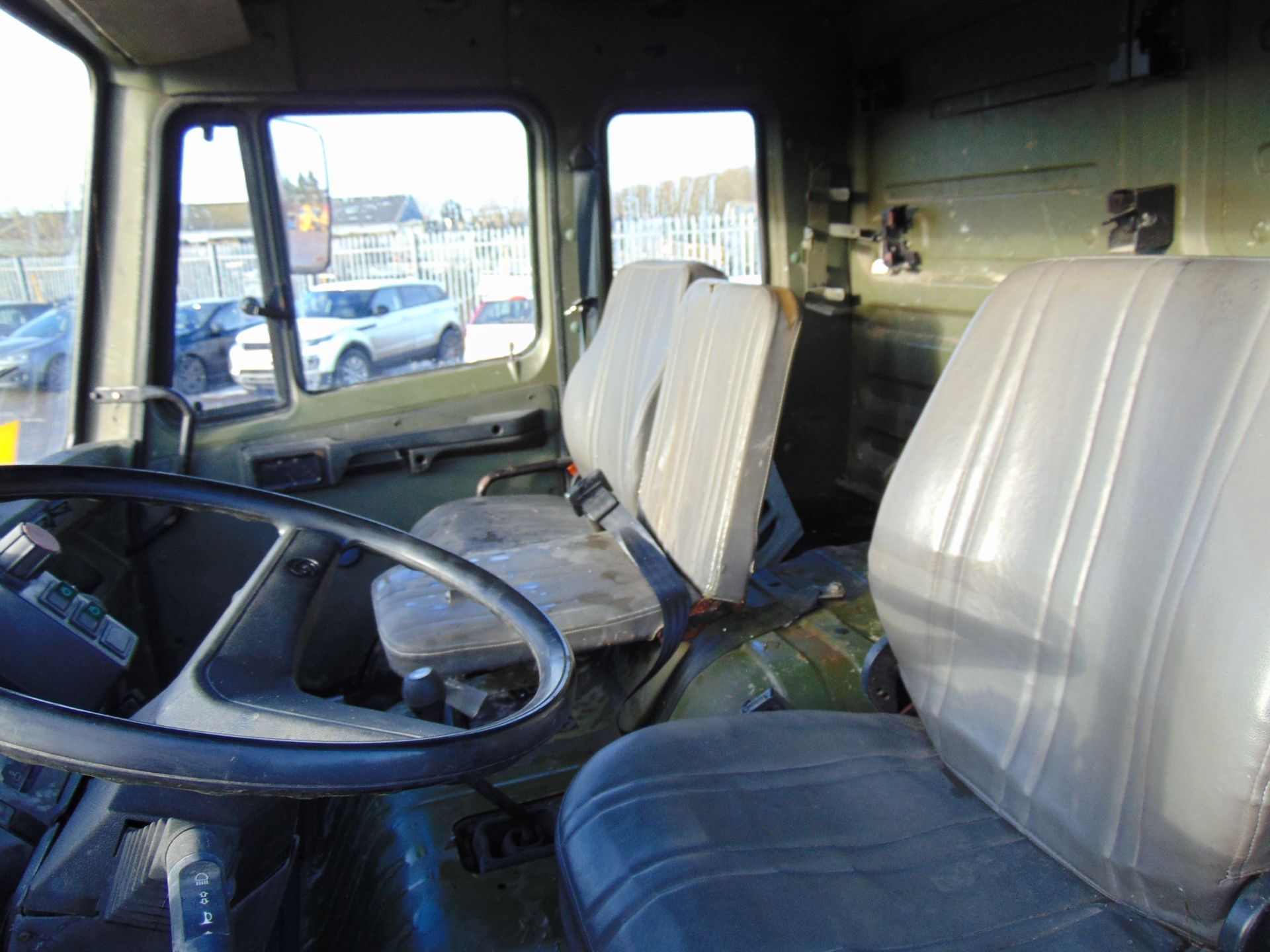 Left Hand Drive Leyland Daf 45/150 4 x 4 fitted with Hydraulic Winch ( operates Front and Rear ) - Image 16 of 27