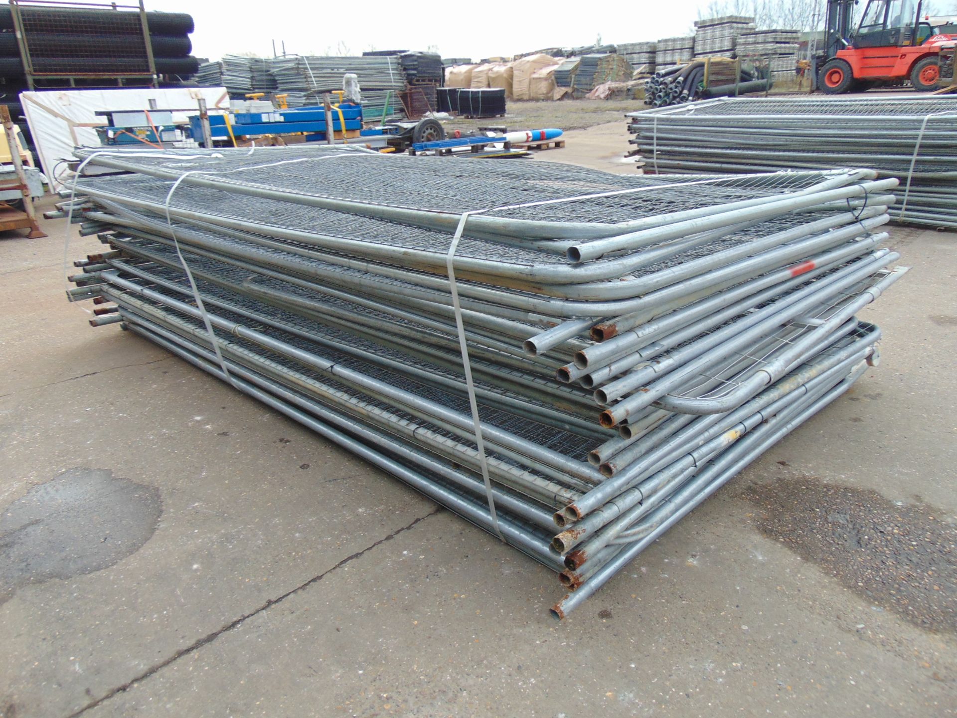 30 x Heras Style Galvanised Fencing Panels 3.5m x 2m - Bild 2 aus 3