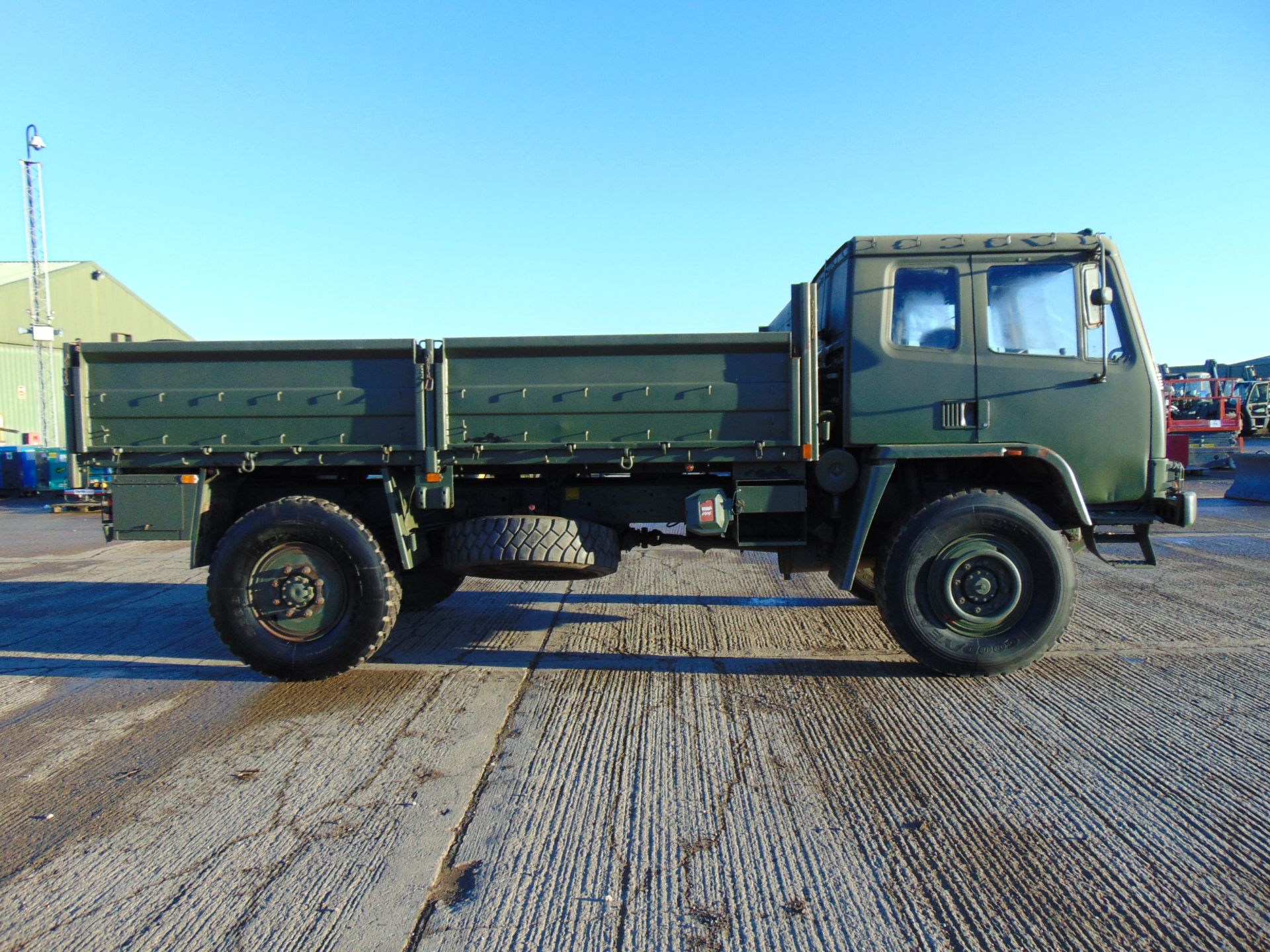 Left Hand Drive Leyland Daf 45/150 4 x 4 - Image 4 of 24