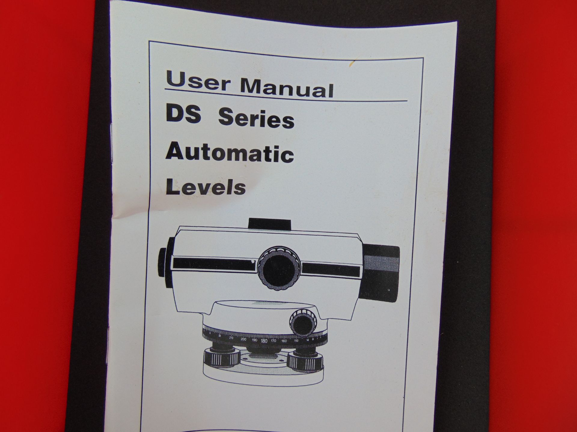 DS24 Automatic Optical Level c/w Tripod & Measuring Staff - Image 5 of 7