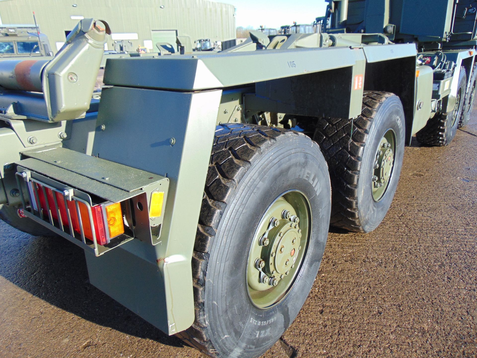 DAF 8x6 DROPS Multilift LHD Hook Loader - Image 11 of 34