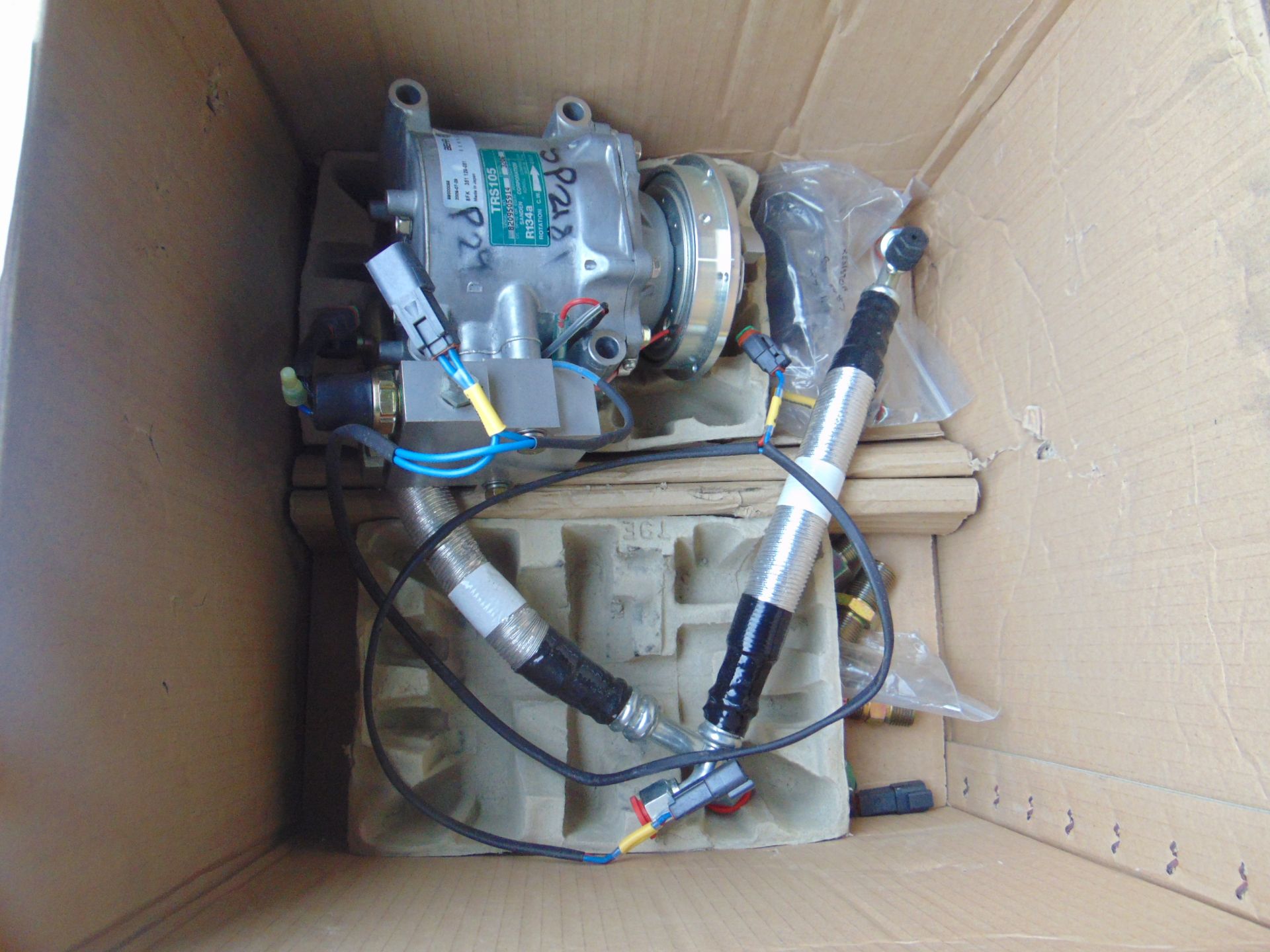 Sanden TRK 10 Vehicle Air Con Kit and Pump New and Unissued - Image 3 of 4