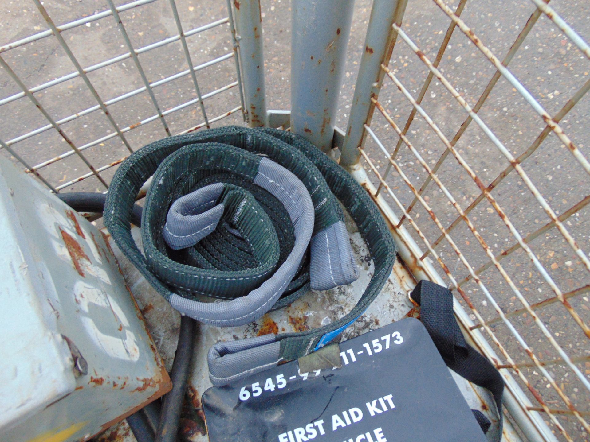 Mixed Stillage inc Jerry Cans, Slave Cable, Jack, Chains, Straps etc - Image 5 of 5
