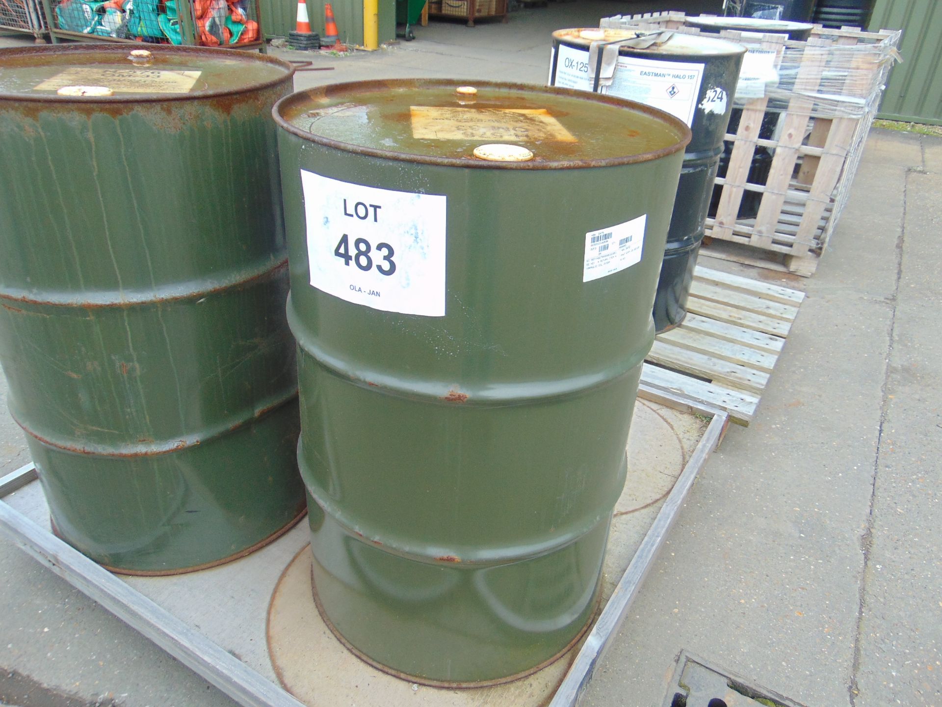 1 x 205 litre Drum of Fuchs Lubricant OM 33 Unissued MOD Stock - Image 2 of 3