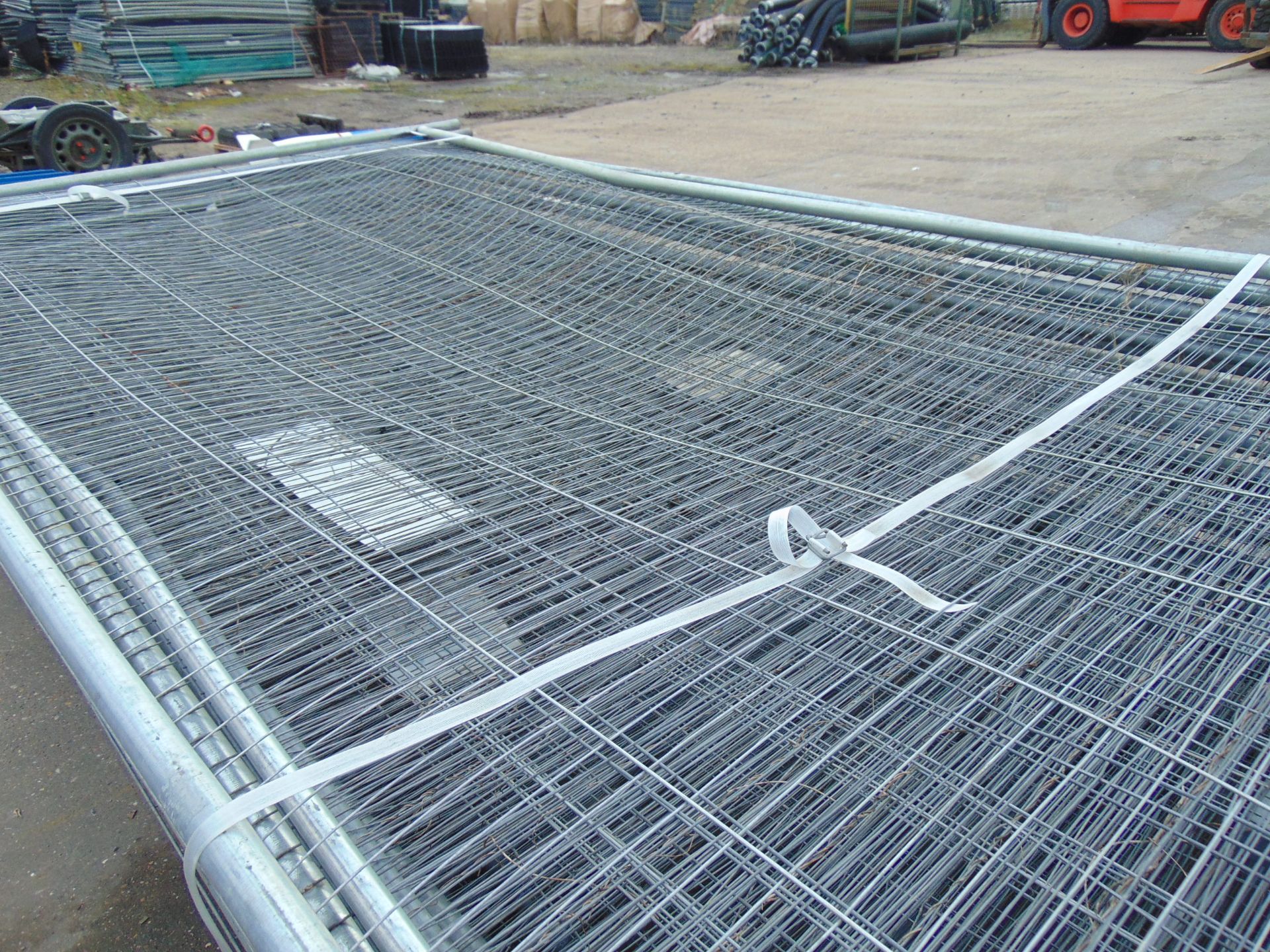 30 x Heras Style Galvanised Fencing Panels 3.5m x 2m - Image 3 of 3