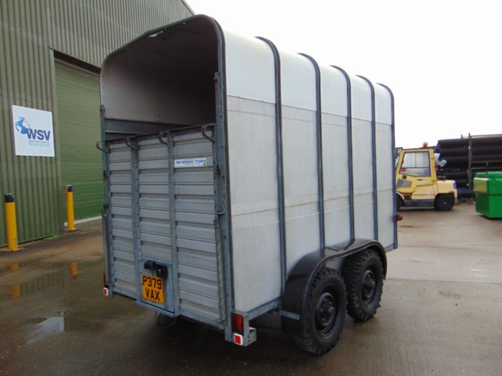 Ifor Williams TA5G Twin Axle Livestock Trailer - Image 7 of 17