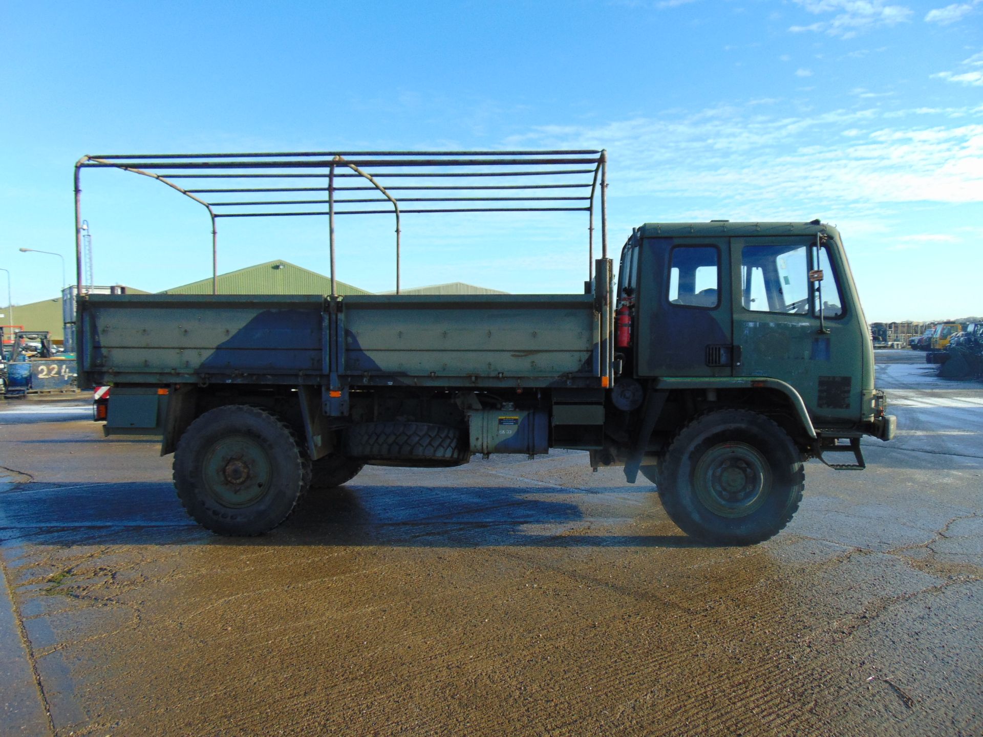 Leyland Daf 45/150 4 x 4 fitted with Hydraulic Winch ( operates Front and Rear ) - Image 5 of 26