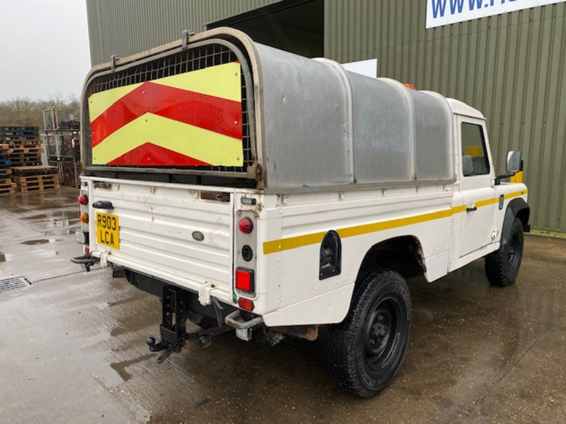 1 Owner Recent Release from UK Council 1998 Land Rover Defender 110 Hi-Capacity Pick Up - Image 8 of 41