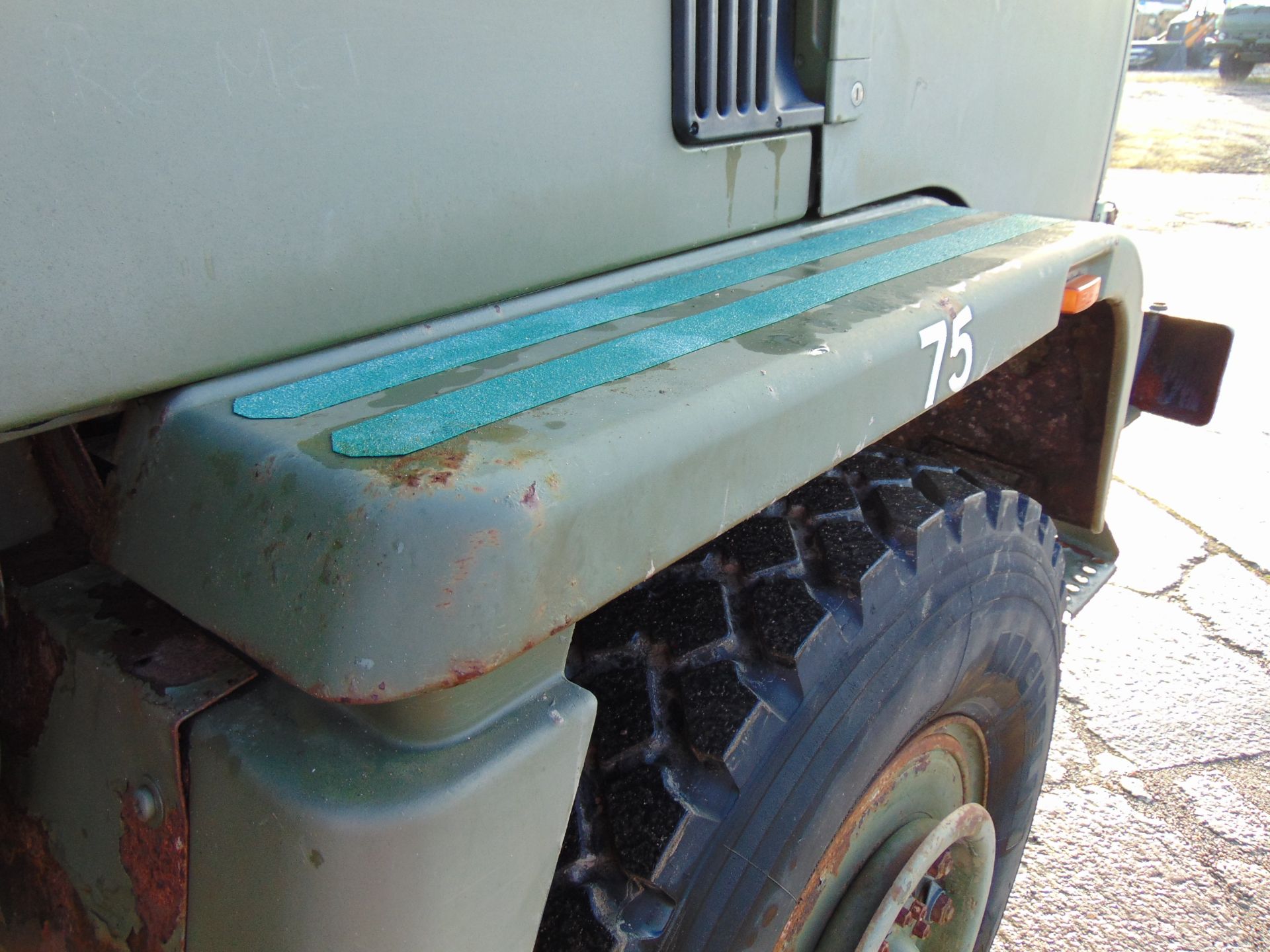 Left Hand Drive Leyland Daf 45/150 4 x 4 fitted with Hydraulic Winch ( operates Front and Rear ) - Image 21 of 27