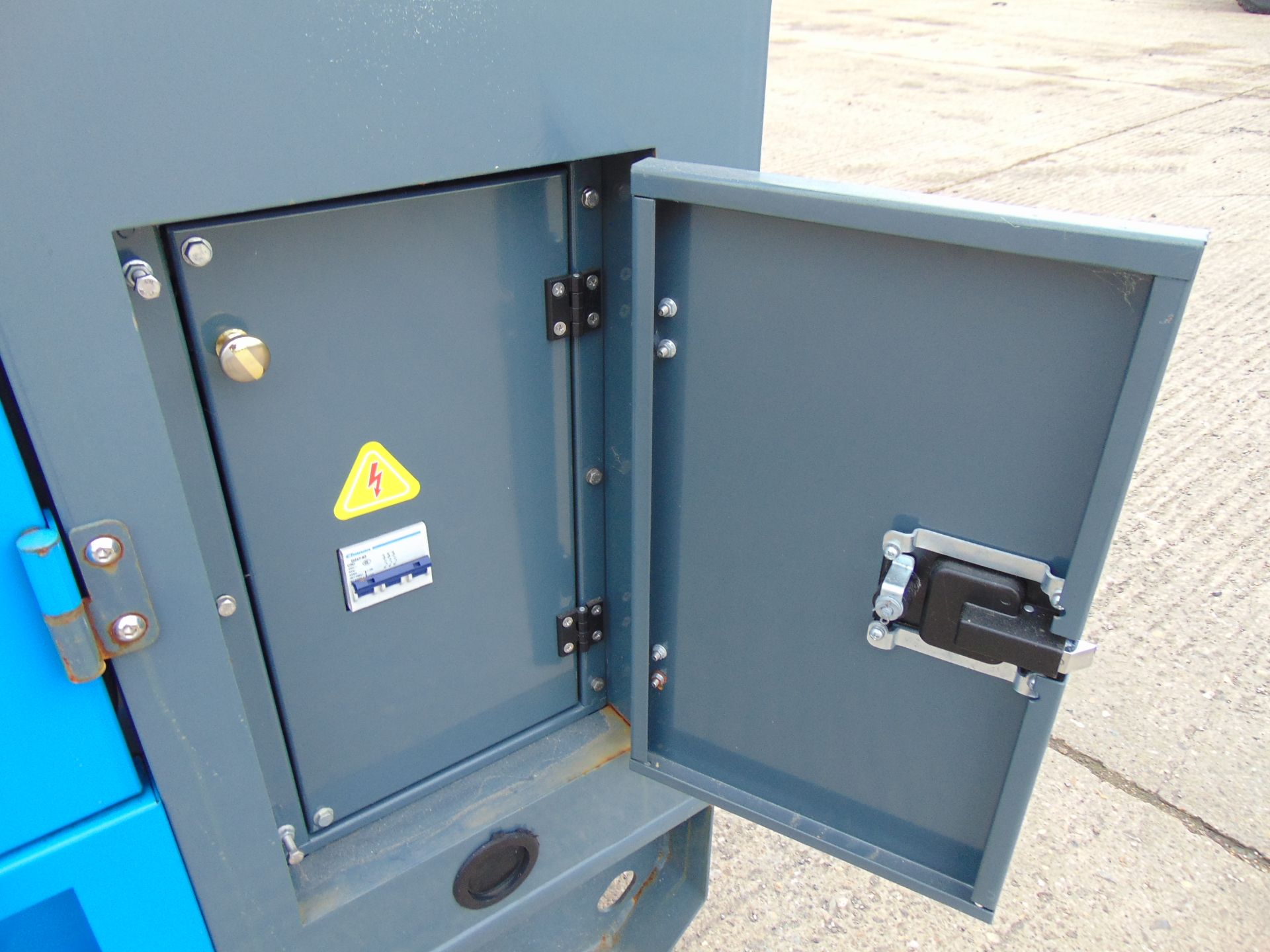 2020 UNISSUED 50 KVA 3 Phase Silent Diesel Generator Set - Image 8 of 19