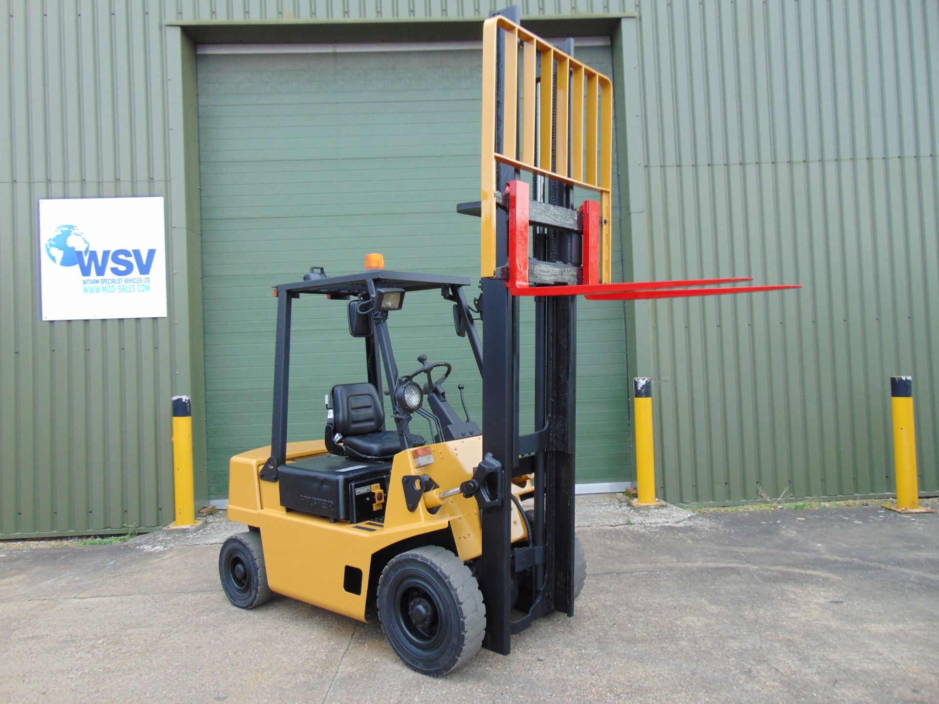 Hyster H2.00XL Counter Balance Diesel Forklift ONLY 4,812 HOURS! - Image 9 of 24