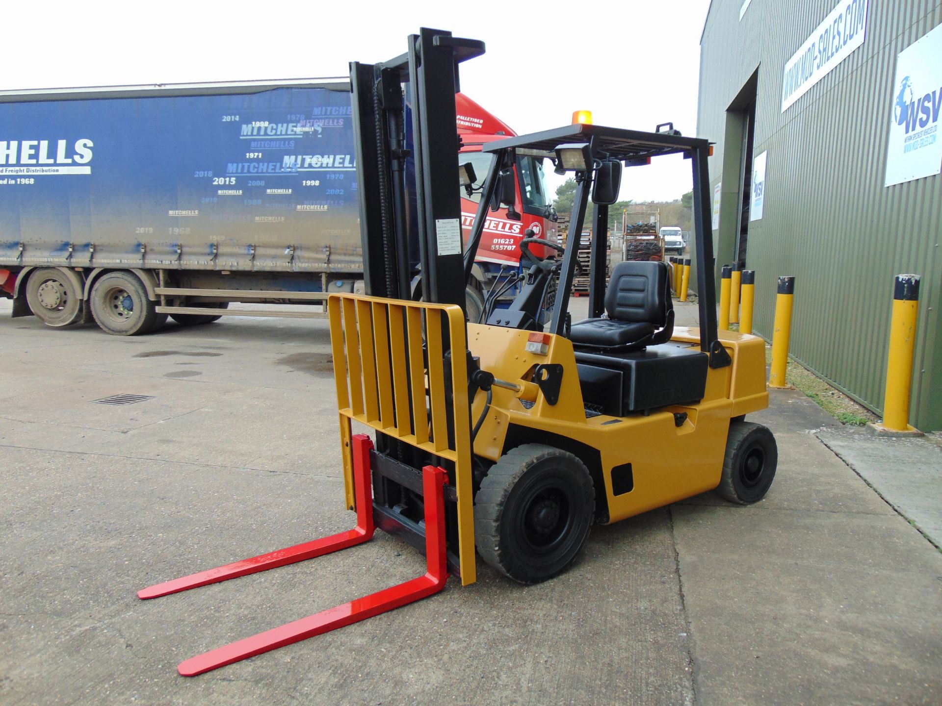 Hyster H2.00XL Counter Balance Diesel Forklift ONLY 4,812 HOURS! - Image 3 of 24