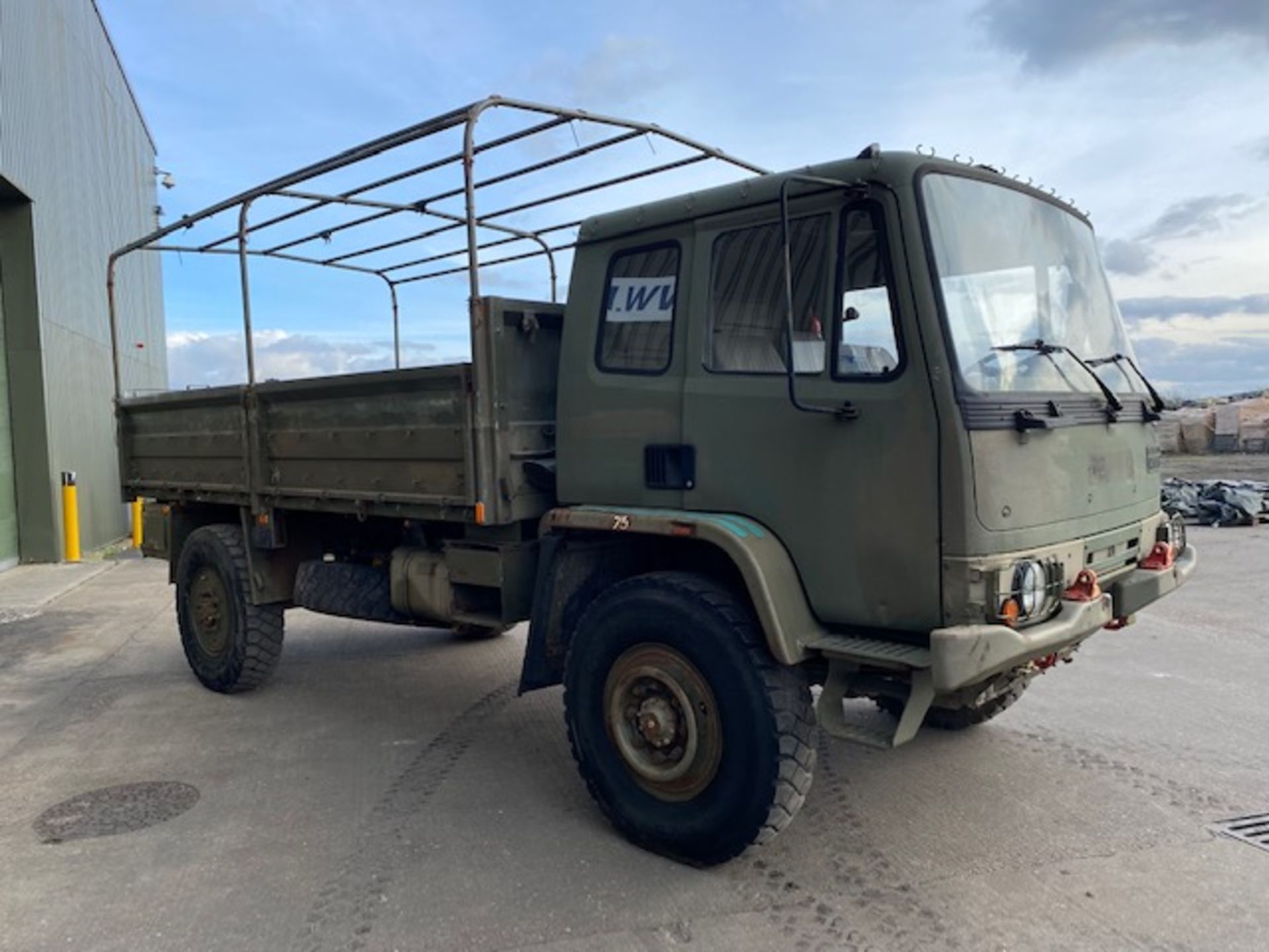 Left Hand Drive Leyland Daf 45/150 4 x 4 fitted with Hydraulic Winch ( operates Front and Rear ) - Image 19 of 29