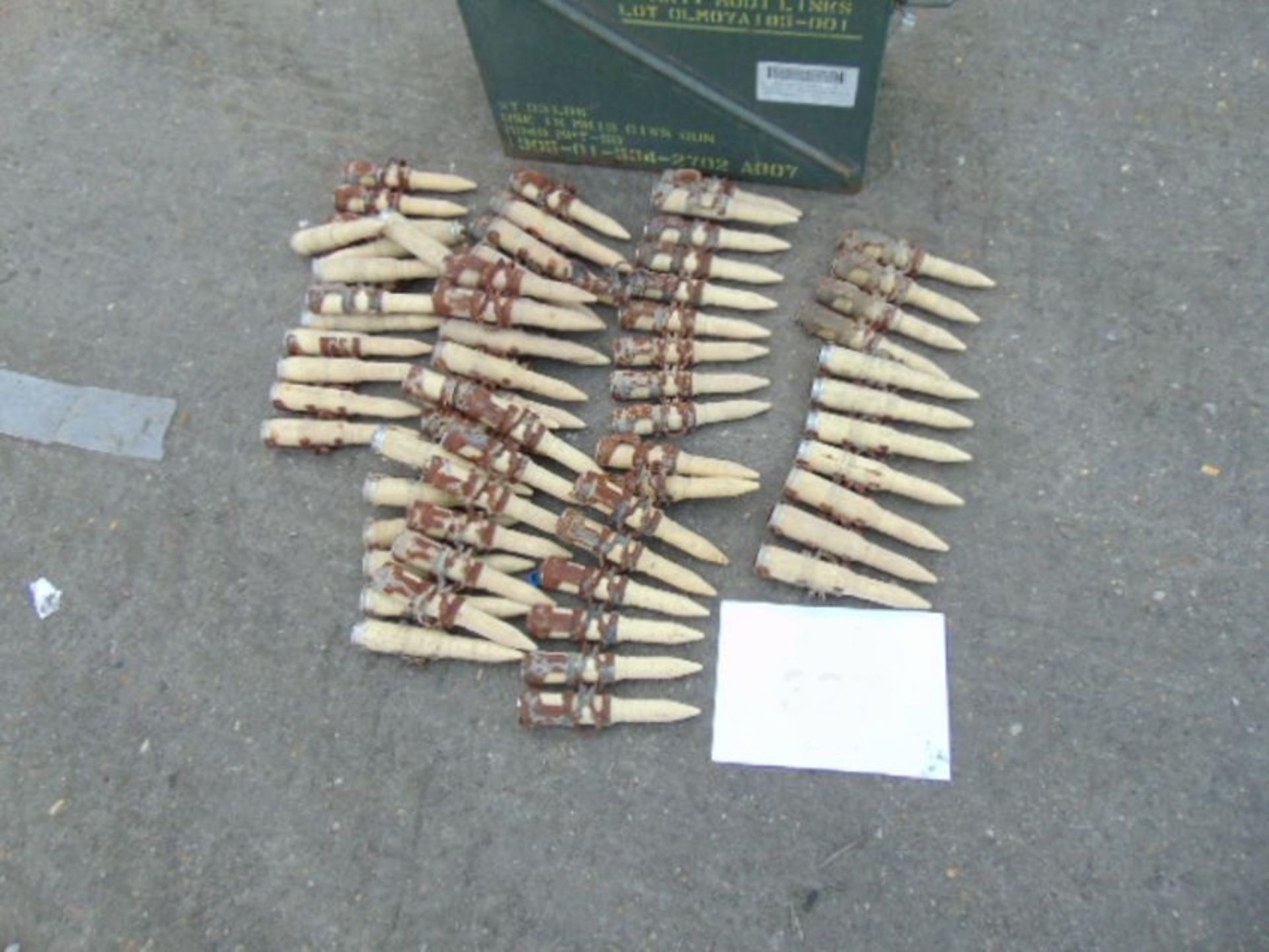 Very Rare AMMO Box containing 85 Dummy 20 mm Shells in Links - Image 3 of 6